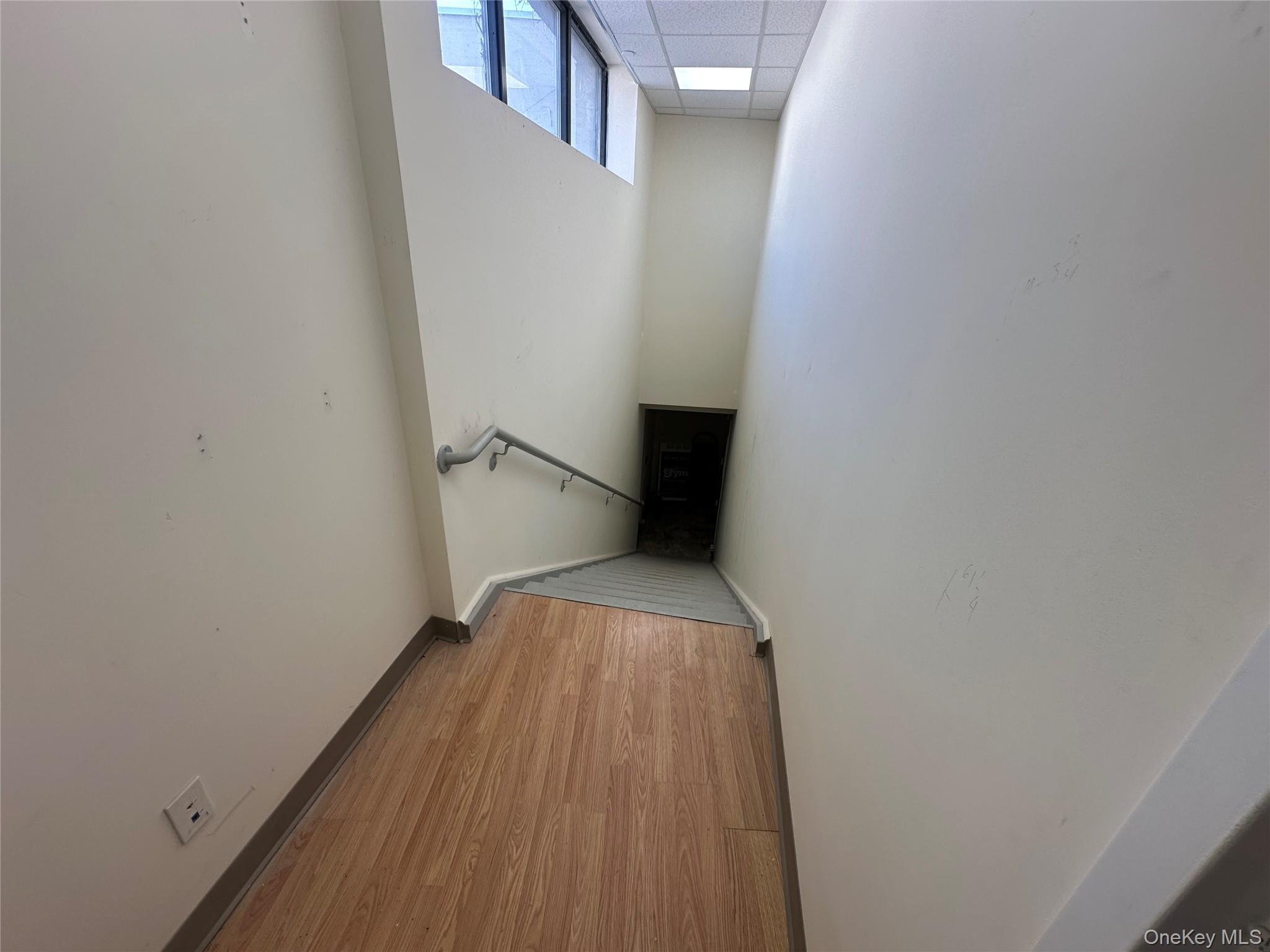 #12 photo, 111 Broadway, ナッソー郡 Lynbrook , NY 11563