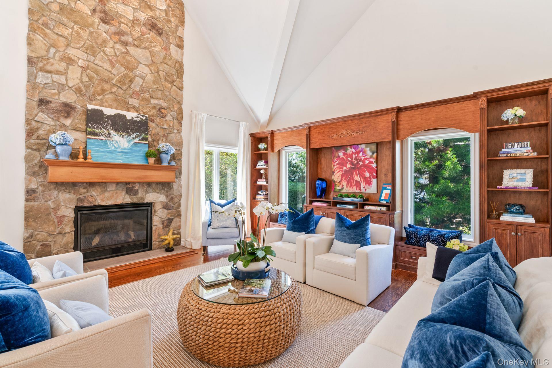 #10 photo, 18 Quaker Path, سوفولك Huntington , NY 11743