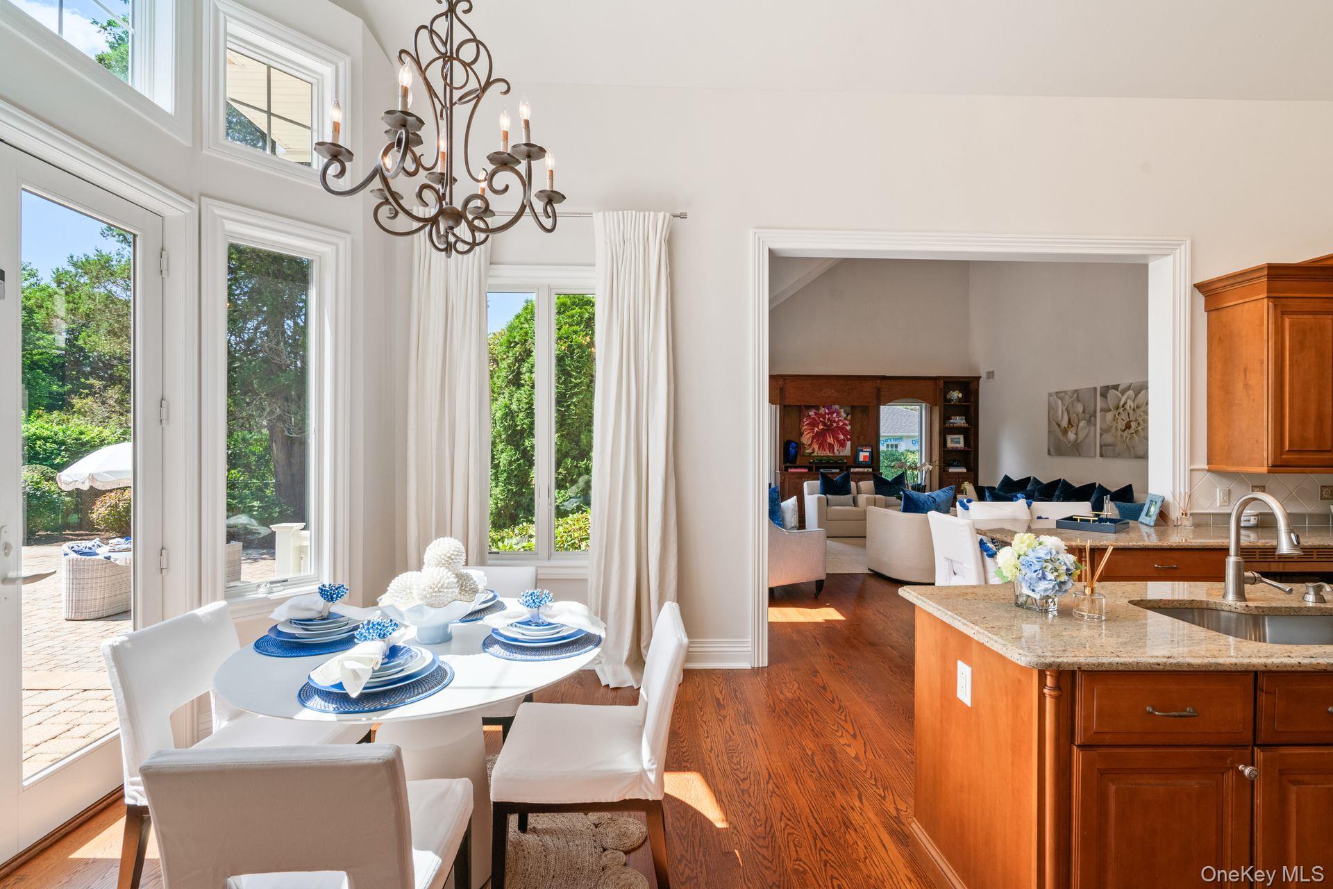 #17 photo, 18 Quaker Path, سوفولك Huntington , NY 11743