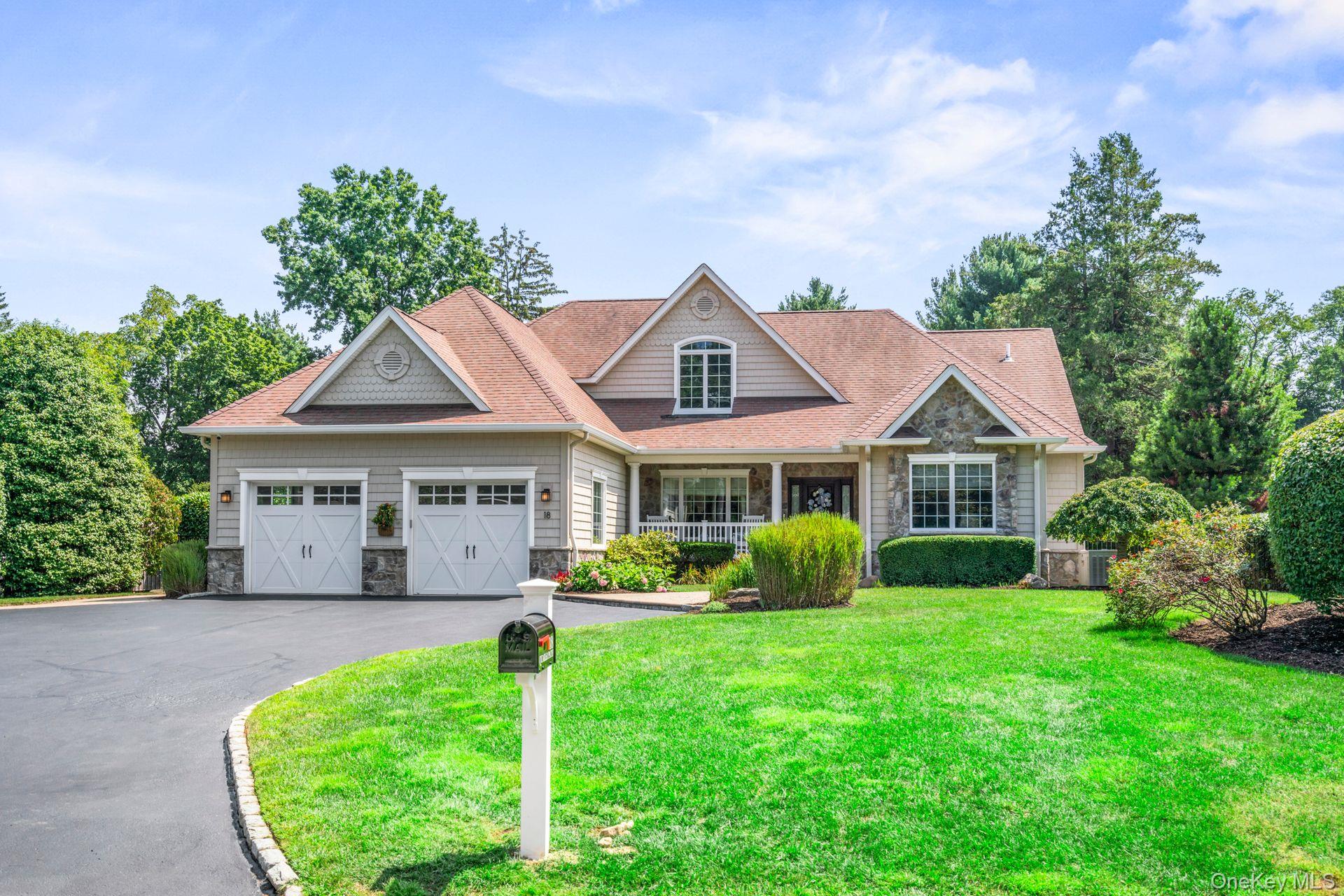 #4 photo, 18 Quaker Path, سوفولك Huntington , NY 11743