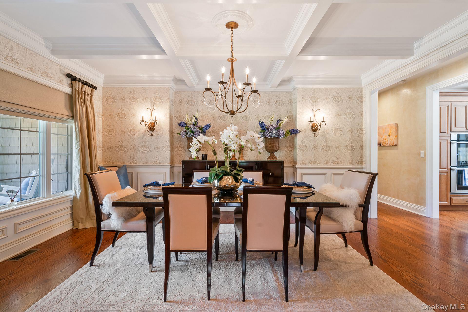 #7 photo, 18 Quaker Path, سوفولك Huntington , NY 11743