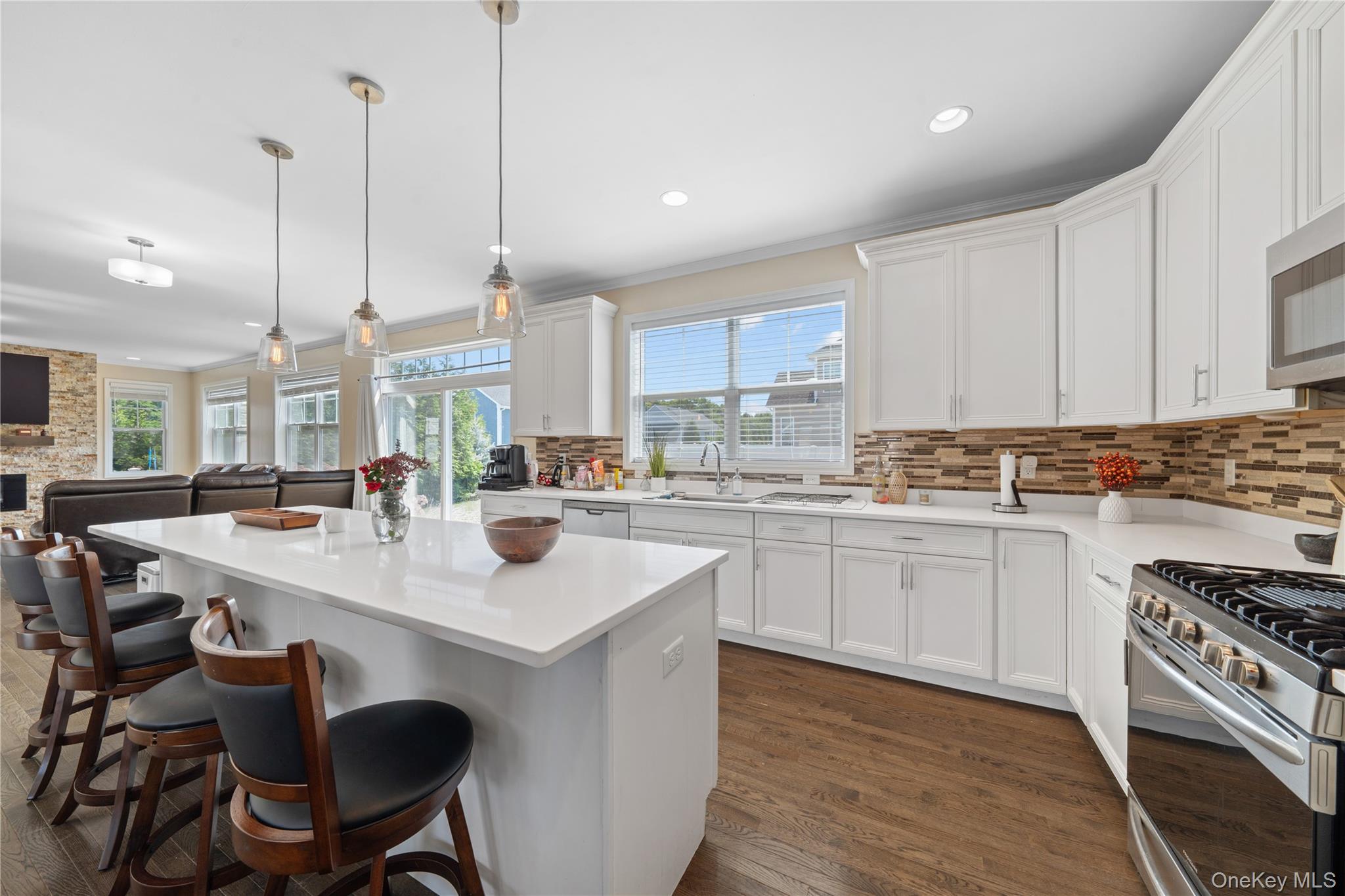 #8 photo, 27 Lilac Lane, サフォーク郡 Ridge , NY 11961