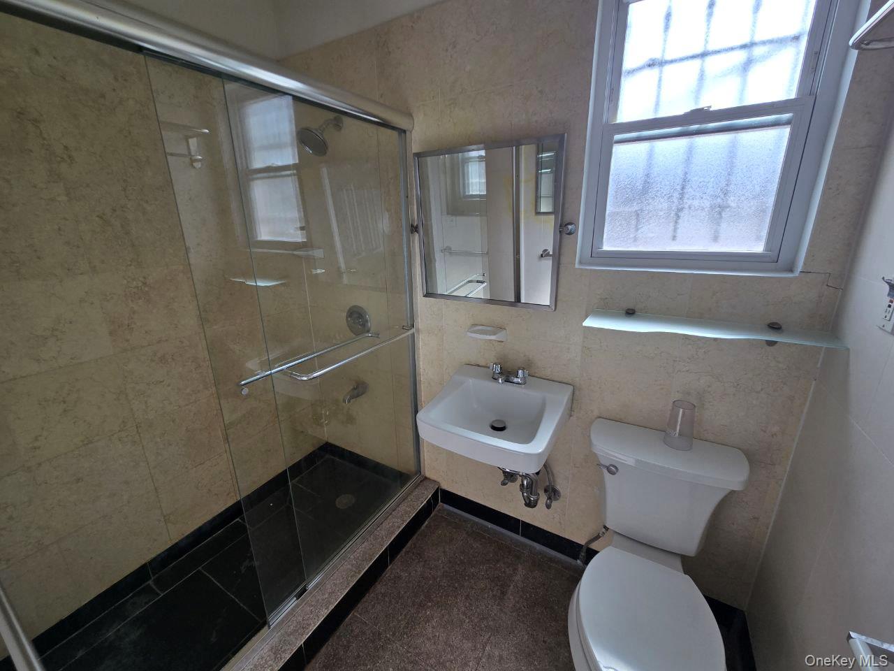 #14 photo, 2567 Poe Place, ブロンクス区 Bronx , NY 10458