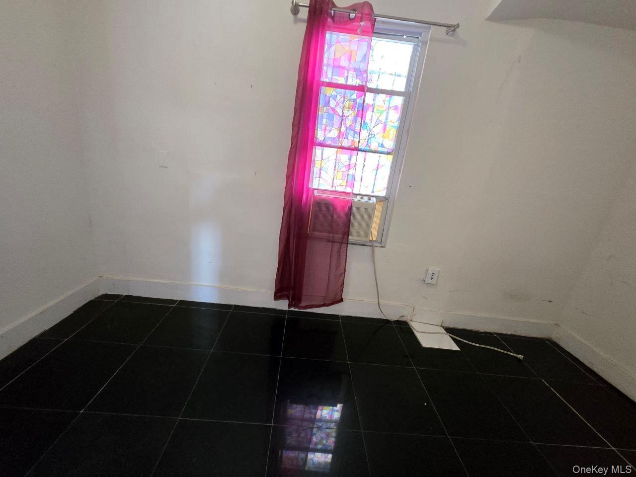 #8 photo, 2567 Poe Place, ブロンクス区 Bronx , NY 10458