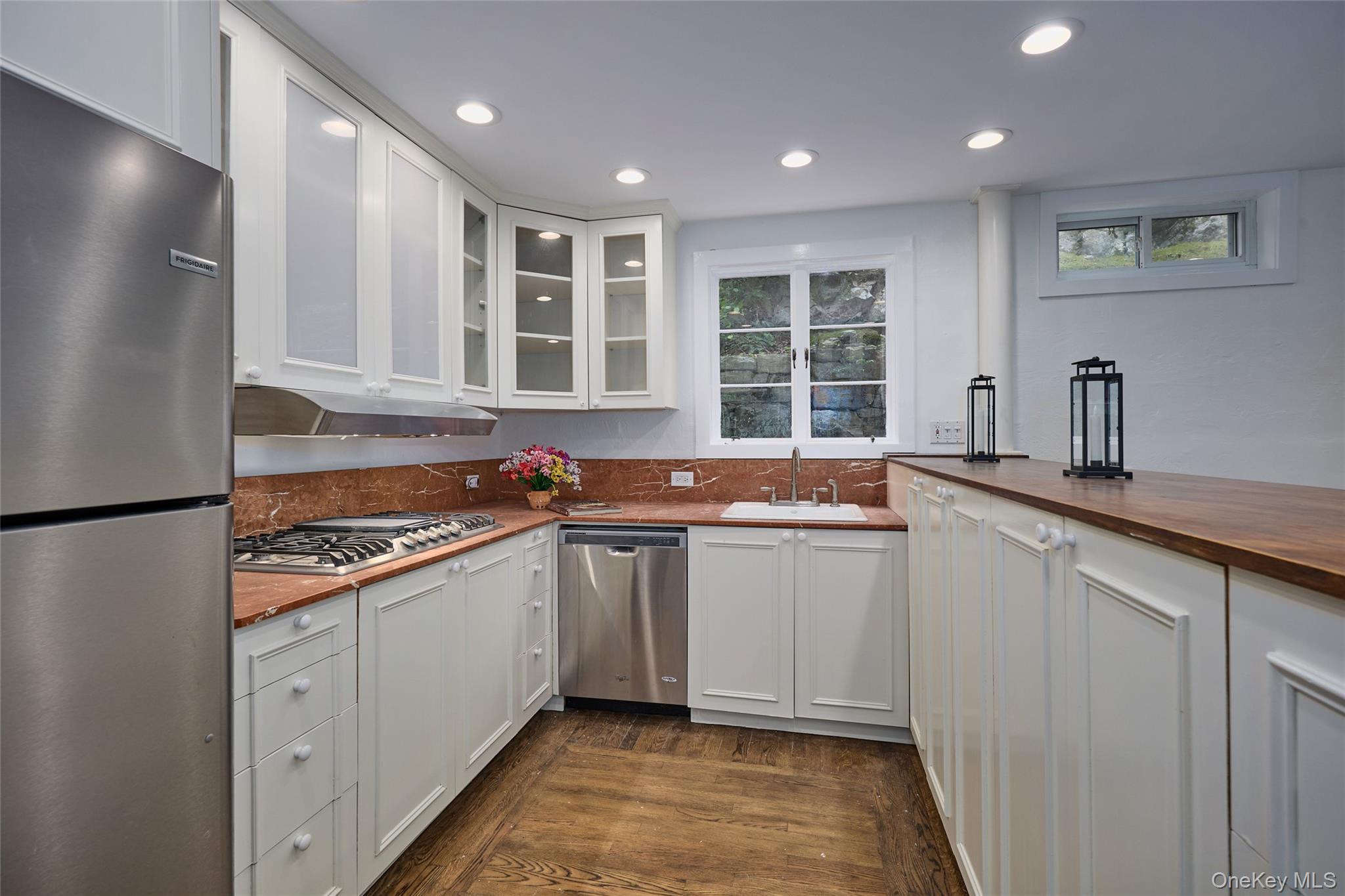 #11 photo, 93 Circuit Road, Tuxedo Park , NY 10987