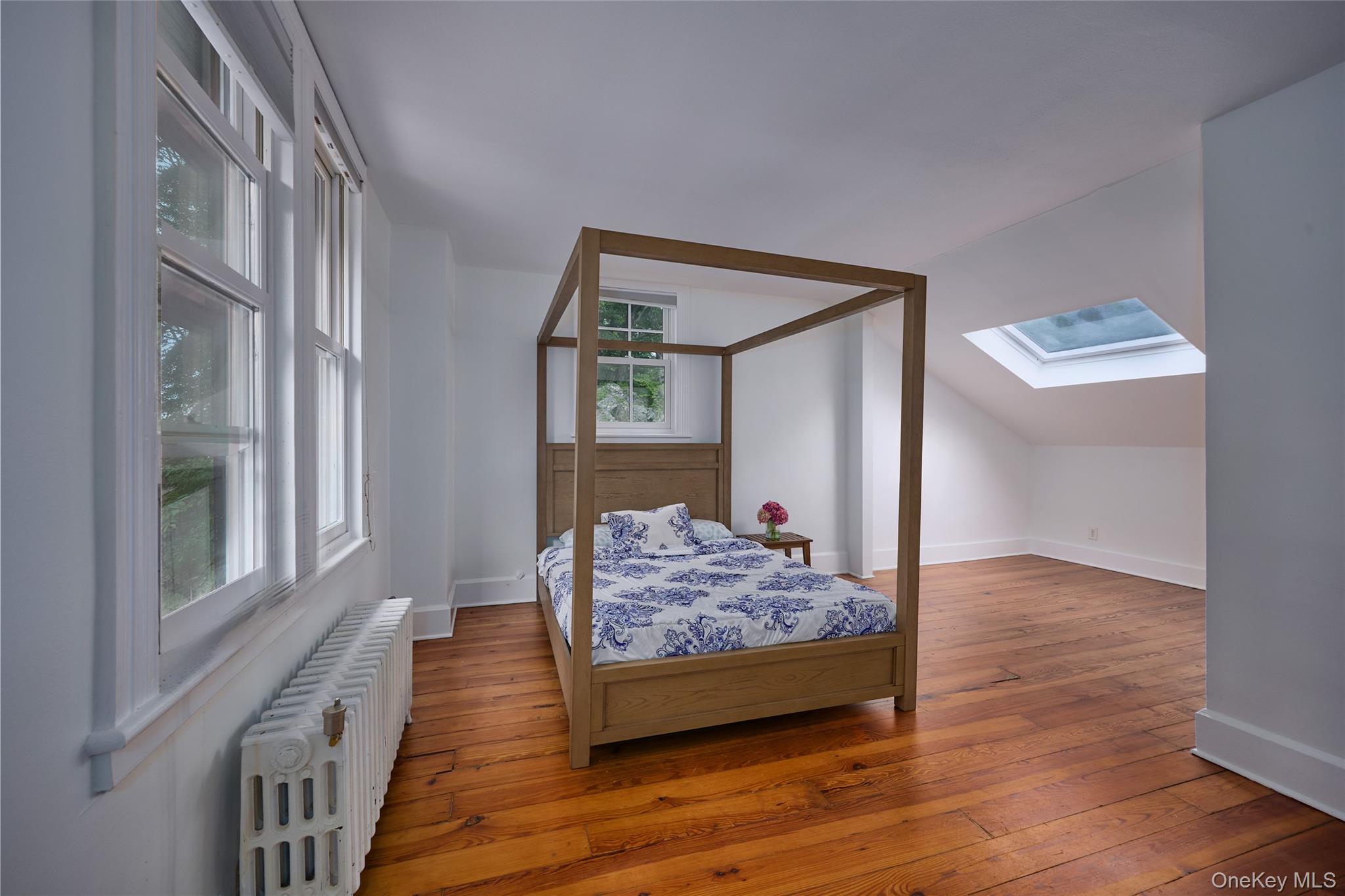 #18 photo, 93 Circuit Road, Tuxedo Park , NY 10987