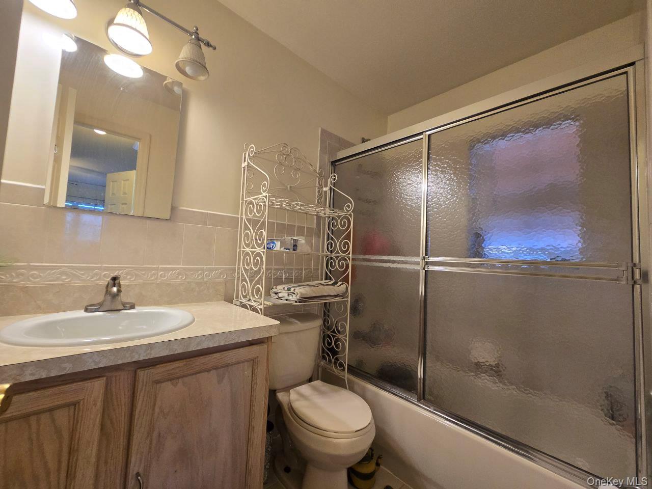 #19 photo, 163 Surf Drive, Bronx , NY 10473