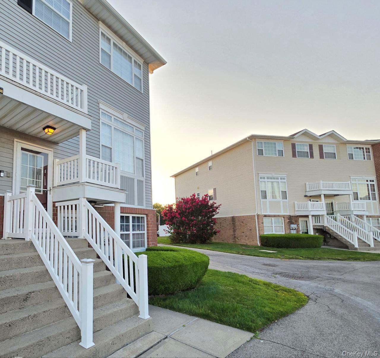 #2 photo, 163 Surf Drive, Bronx , NY 10473