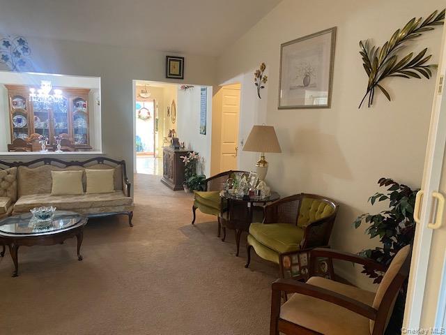 #12 photo, 8 Ariel Drive, サフォーク郡 Middle Island , NY 11953