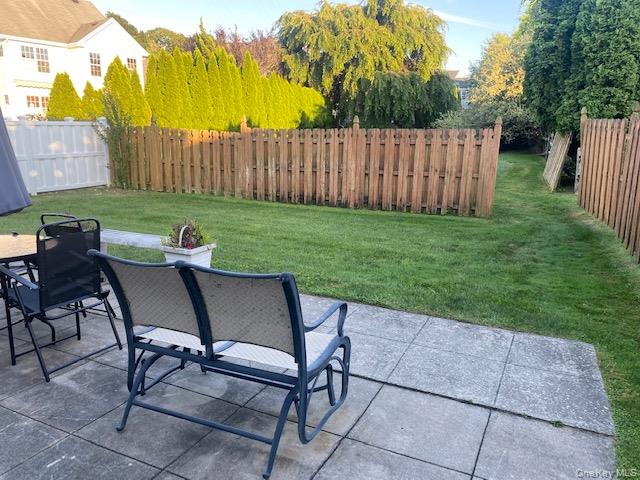 #20 photo, 8 Ariel Drive, サフォーク郡 Middle Island , NY 11953