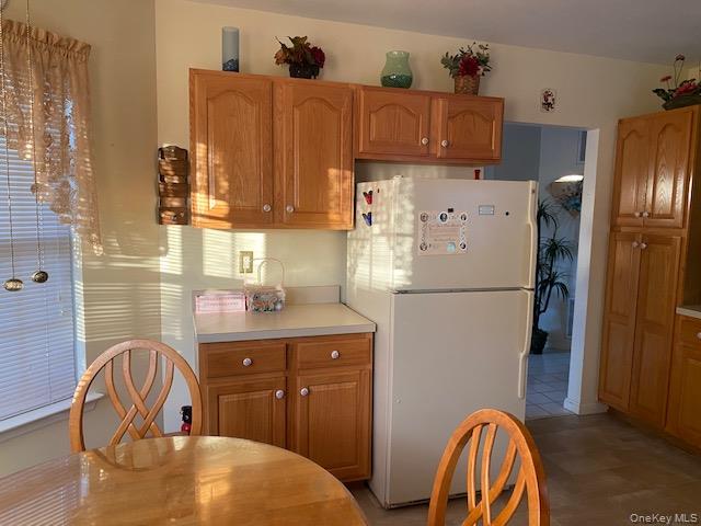 #7 photo, 8 Ariel Drive, サフォーク郡 Middle Island , NY 11953