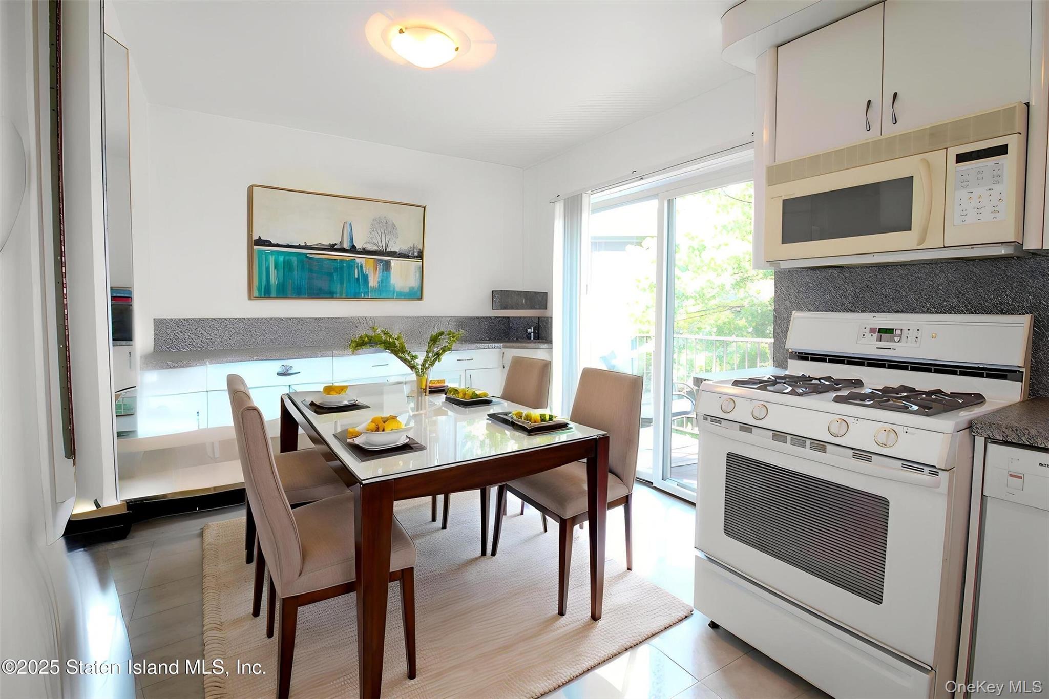 #7 photo, 42 Narrows Road S, スタテンアイランド Staten Island , NY 10305