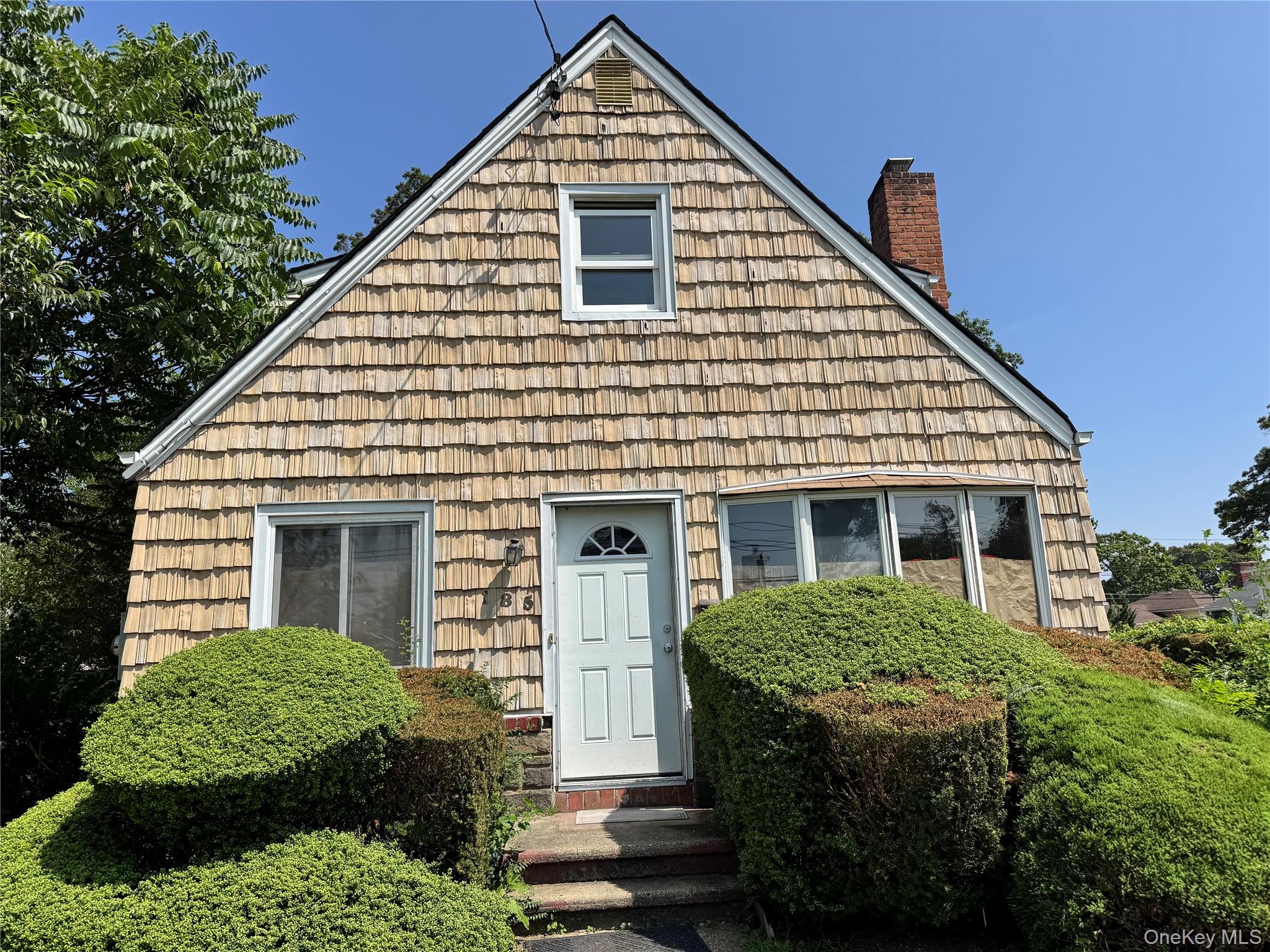 #1 photo, 185 Alabama Avenue, Hempstead , NY 11550