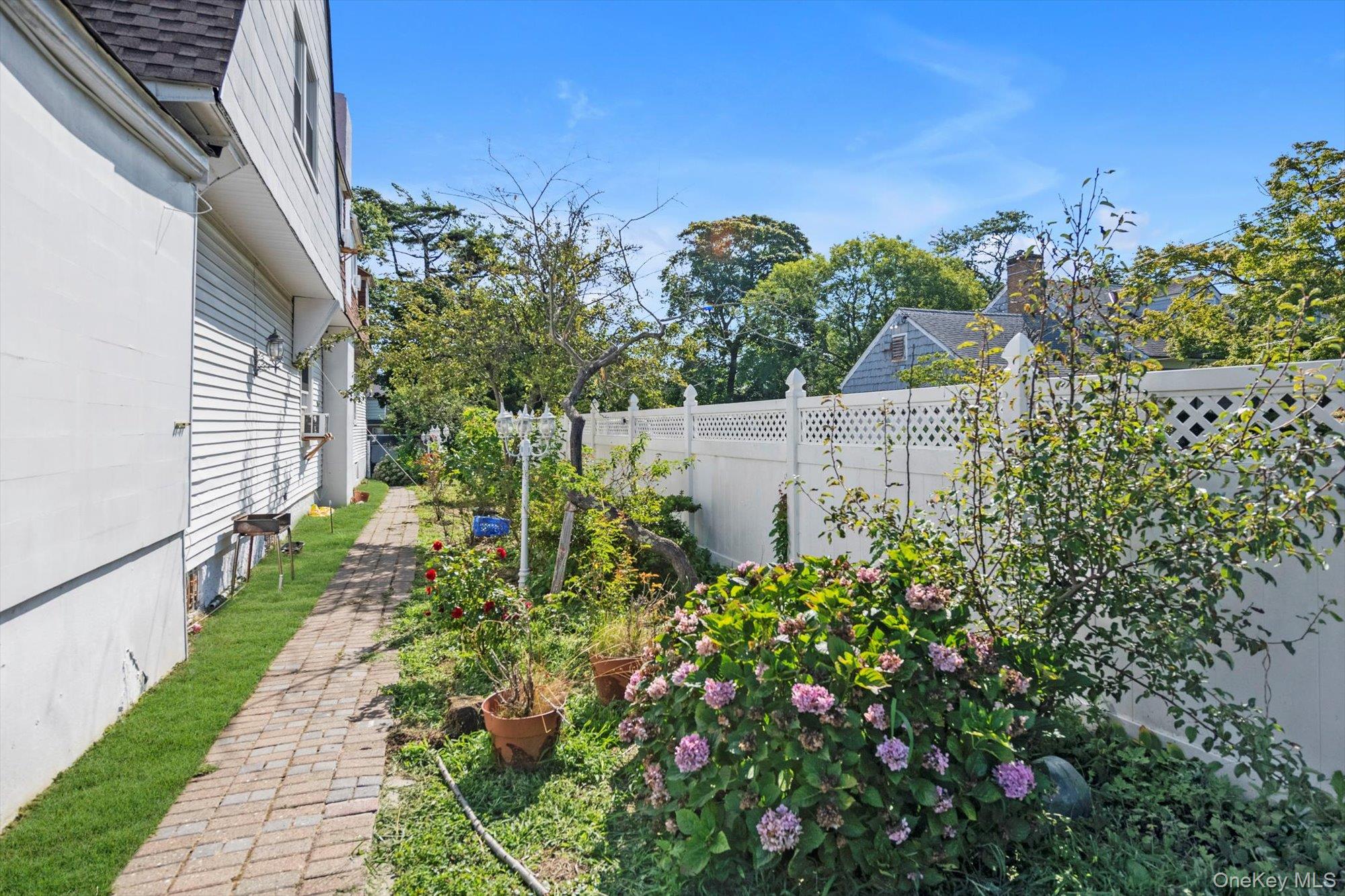 #16 photo, 1134 Bay 27th Street, Far Rockaway , NY 11691