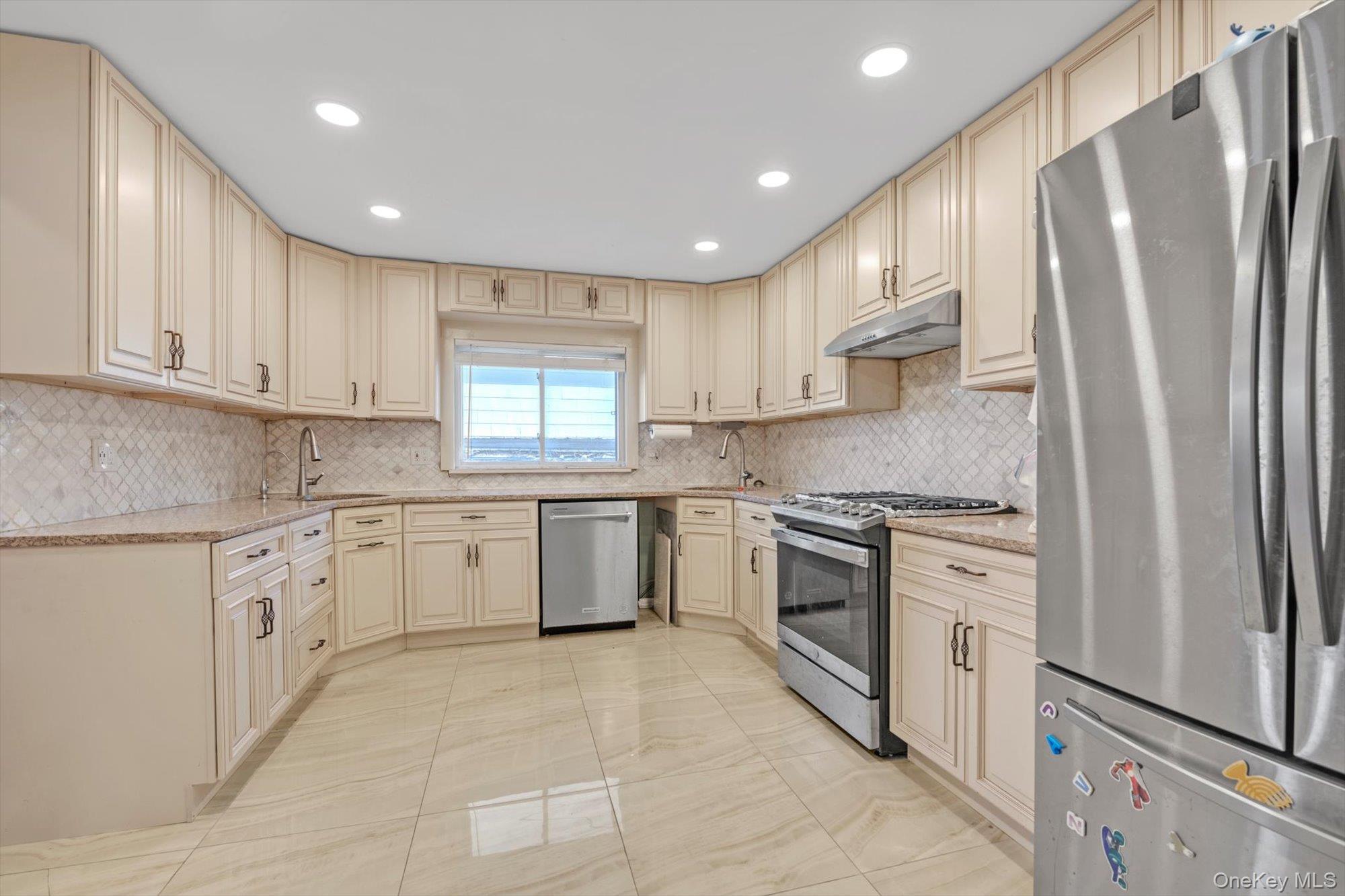 #7 photo, 1134 Bay 27th Street, Far Rockaway , NY 11691