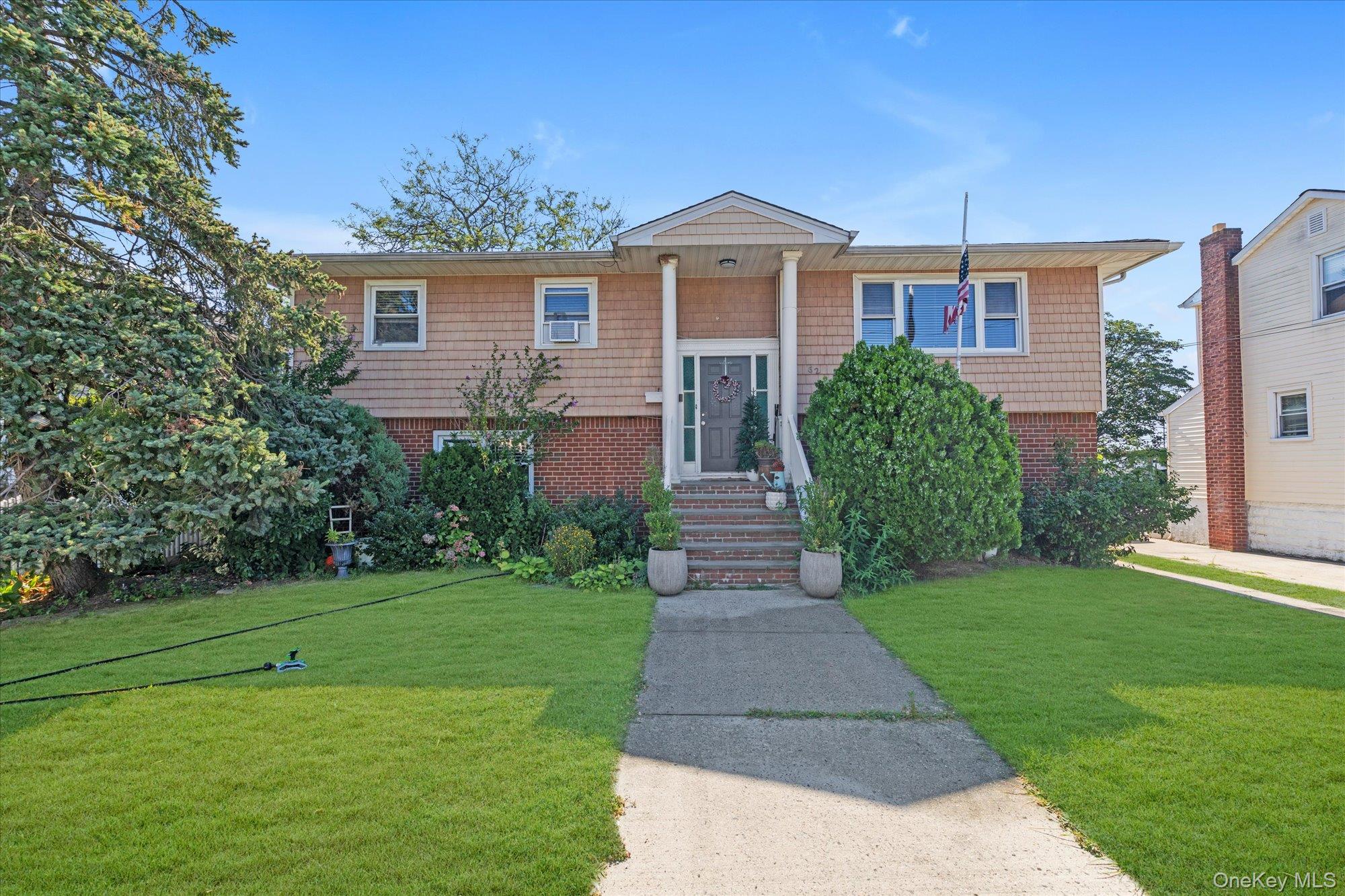 #1 photo, 62 4th Avenue, ナッソー郡 East Rockaway , NY 11518