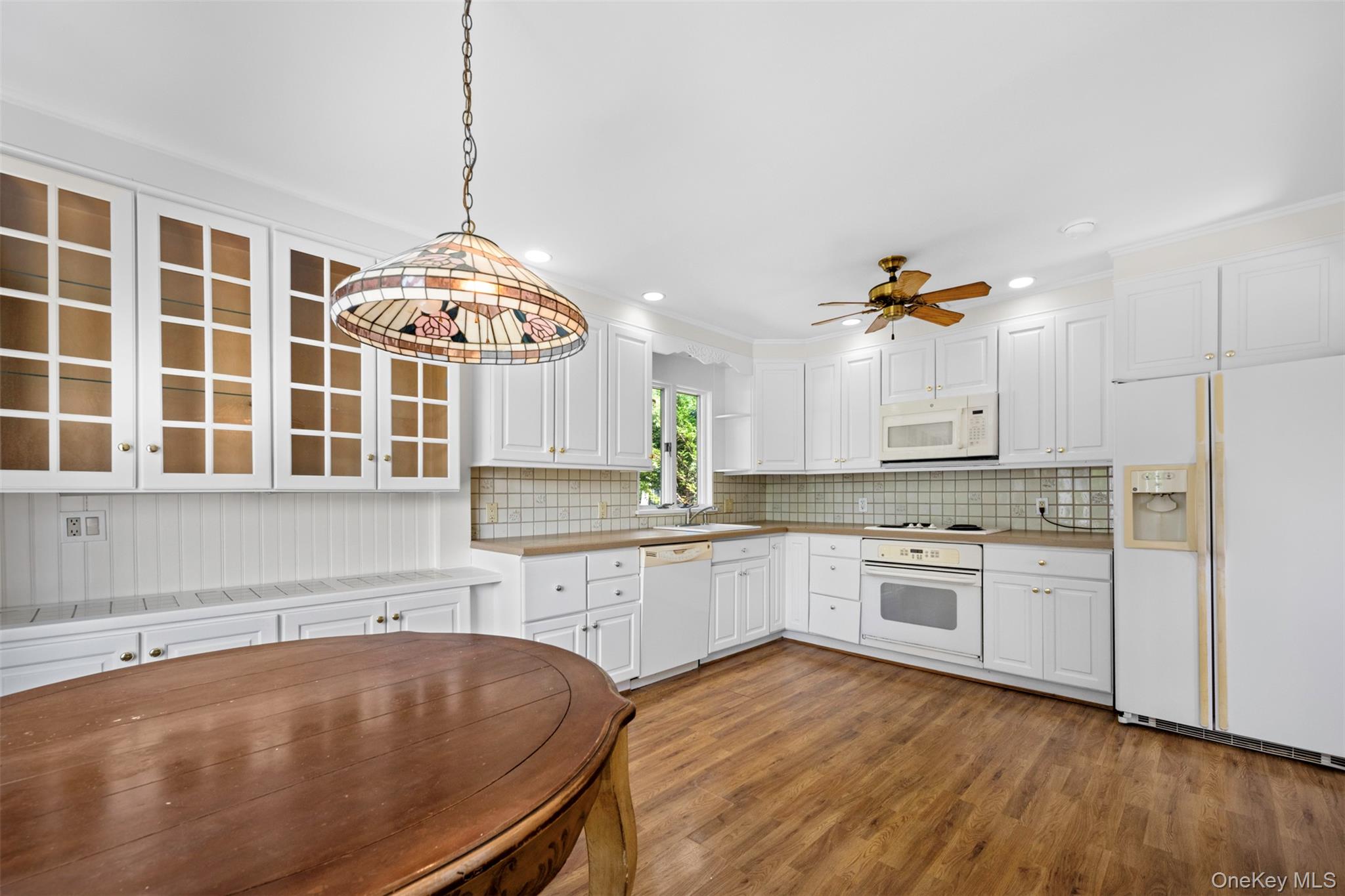 #10 photo, 2 Bay Place, Bay Shore , NY 11751