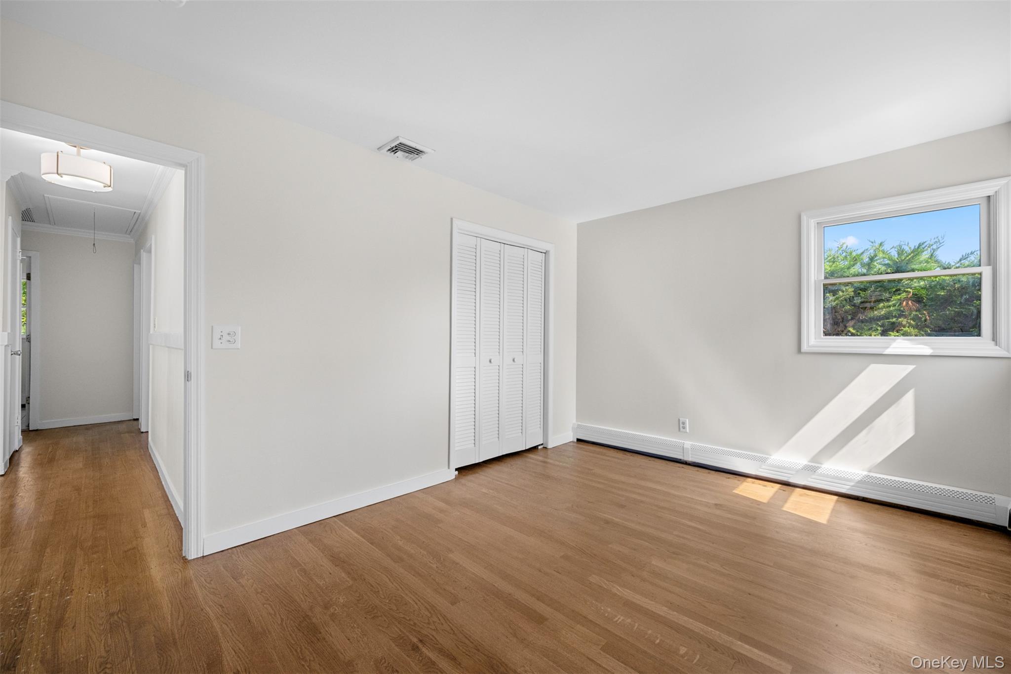 #14 photo, 2 Bay Place, Bay Shore , NY 11751