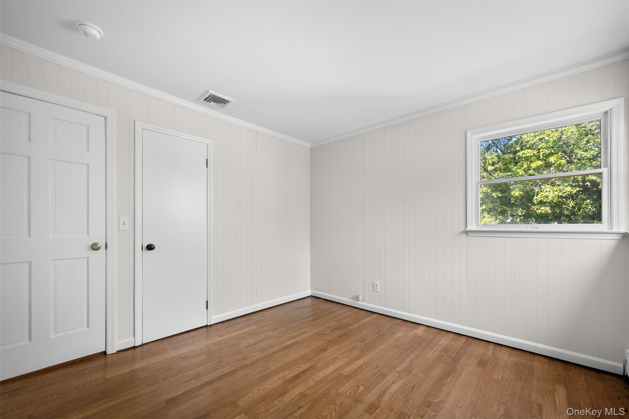 #19 photo, 2 Bay Place, Bay Shore , NY 11751