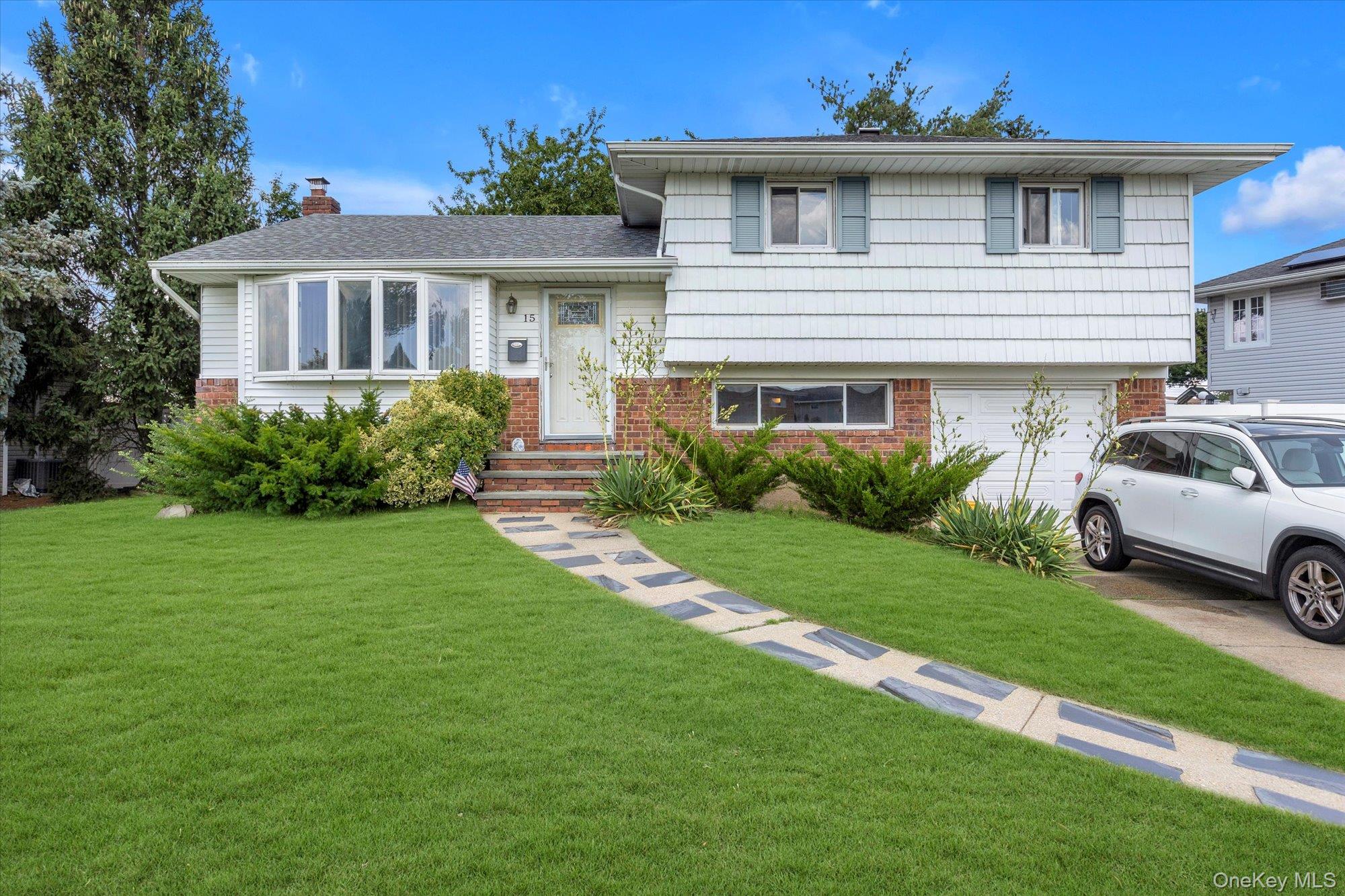 #1 photo, 15 Maynard Drive, Farmingdale , NY 11735