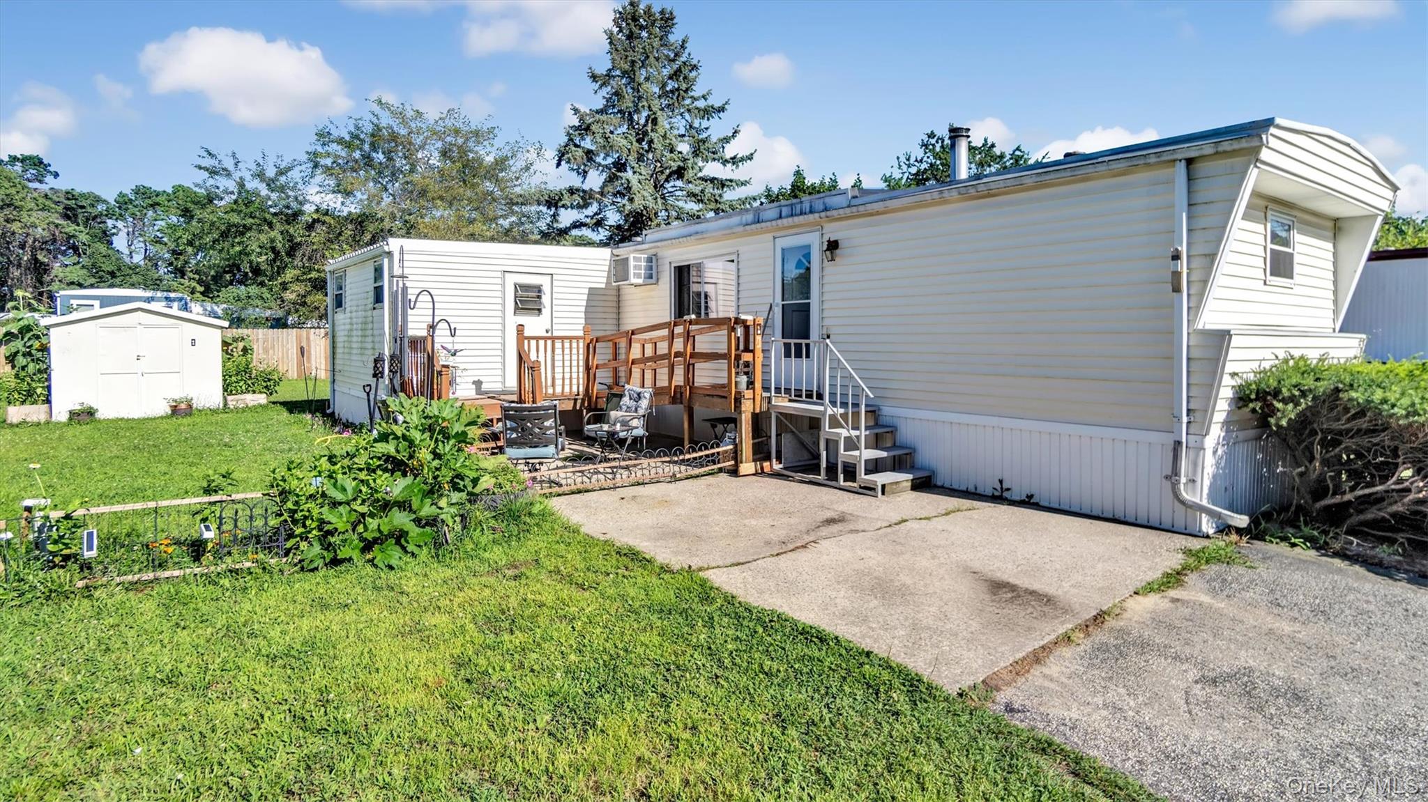 #1 photo, 39 Valley Forge, Bohemia , NY 11716