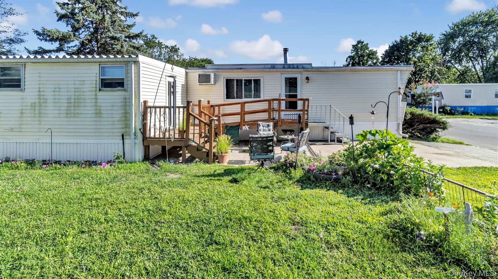 #3 photo, 39 Valley Forge, Bohemia , NY 11716