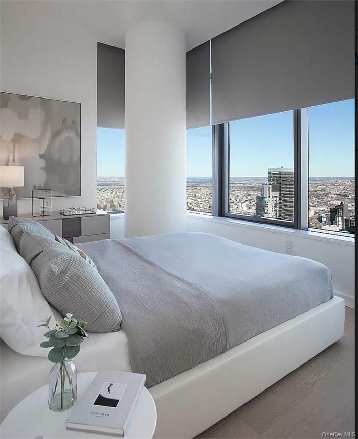 #3 photo, 3 Court Square, クイーンズ区 Long Island City , NY 11101