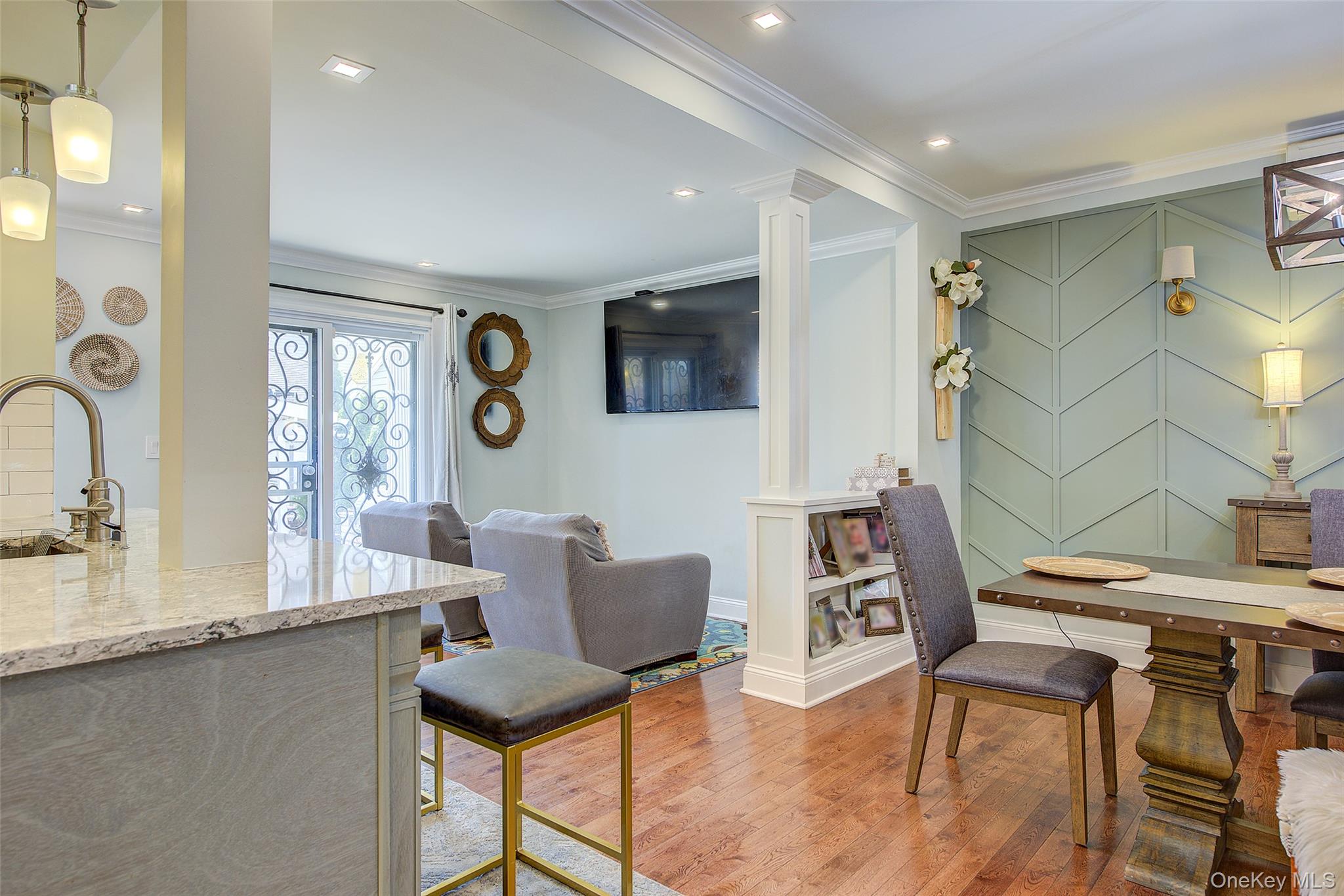 #12 photo, 92-24 218 Street, クイーンズ区 Queens Village , NY 11428