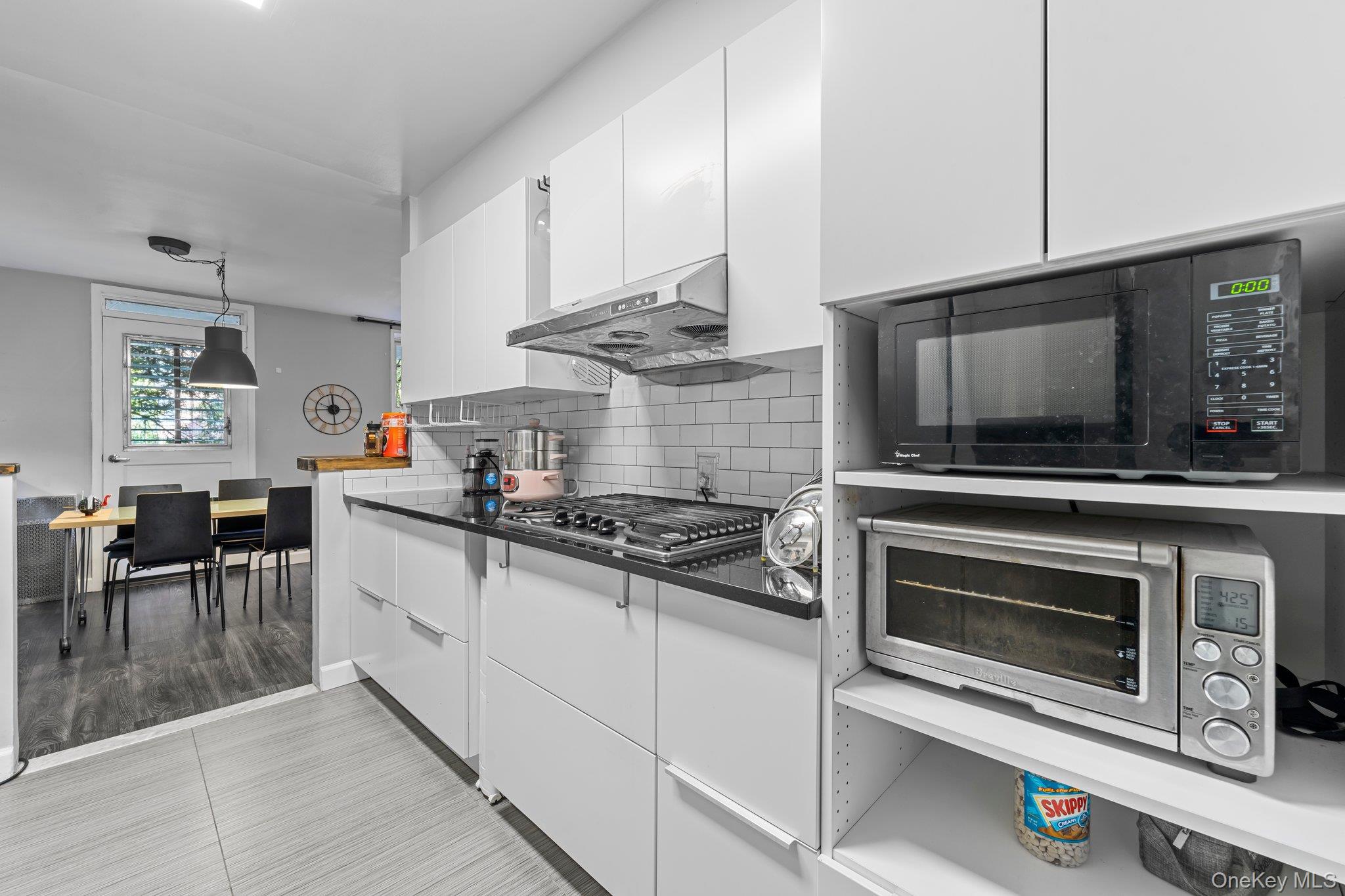 #5 photo, 14470 41st Avenue, クイーンズ区 Flushing , NY 11355