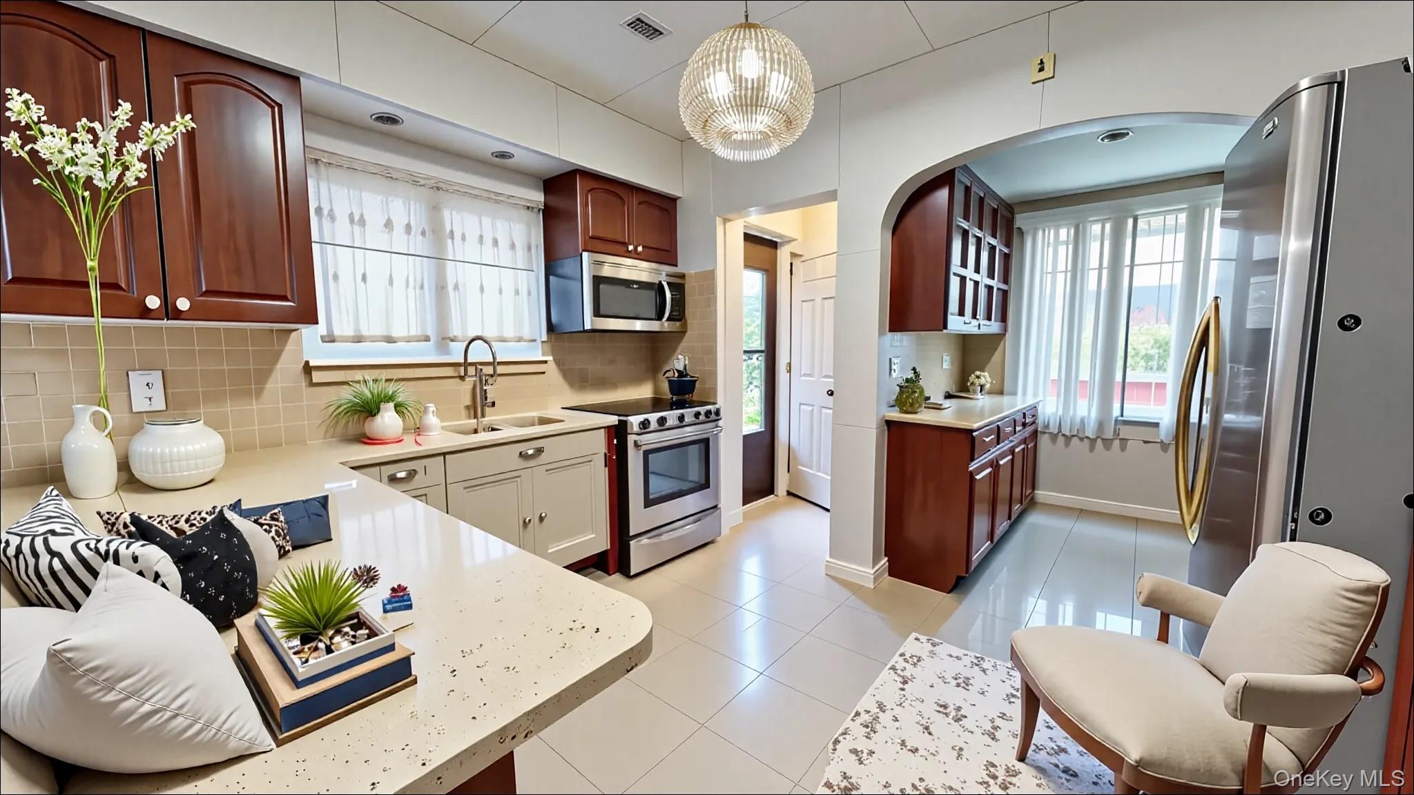 #16 photo, 18414 Grand Central Parkway, クイーンズ区 Jamaica Estates , NY 11432