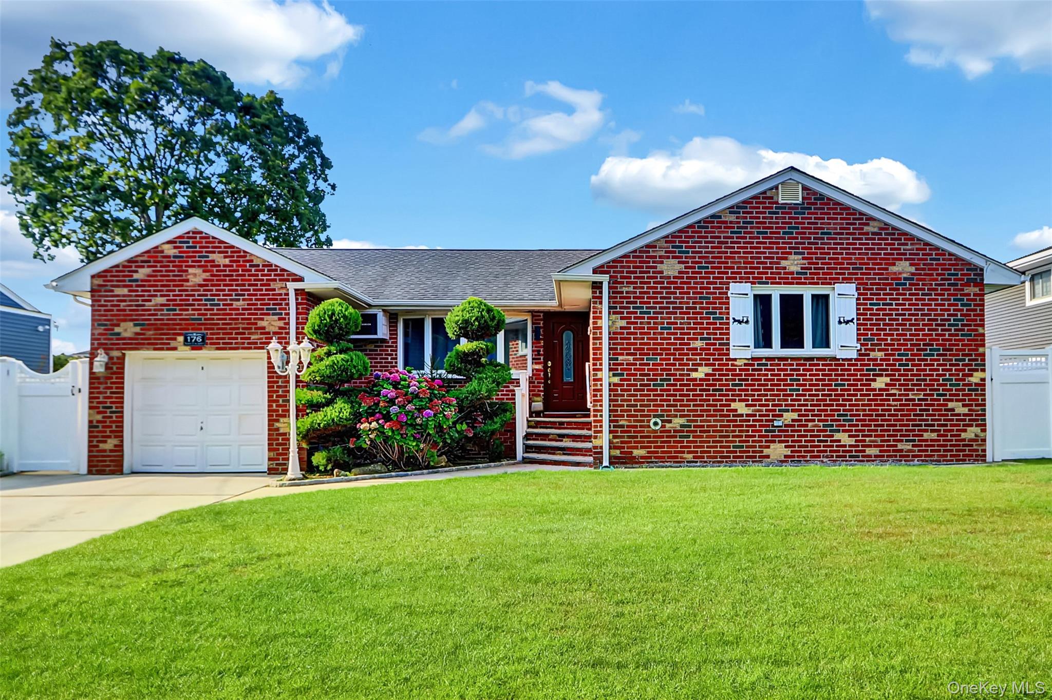 #1 photo, 176 N Elm Street, Massapequa , NY 11758