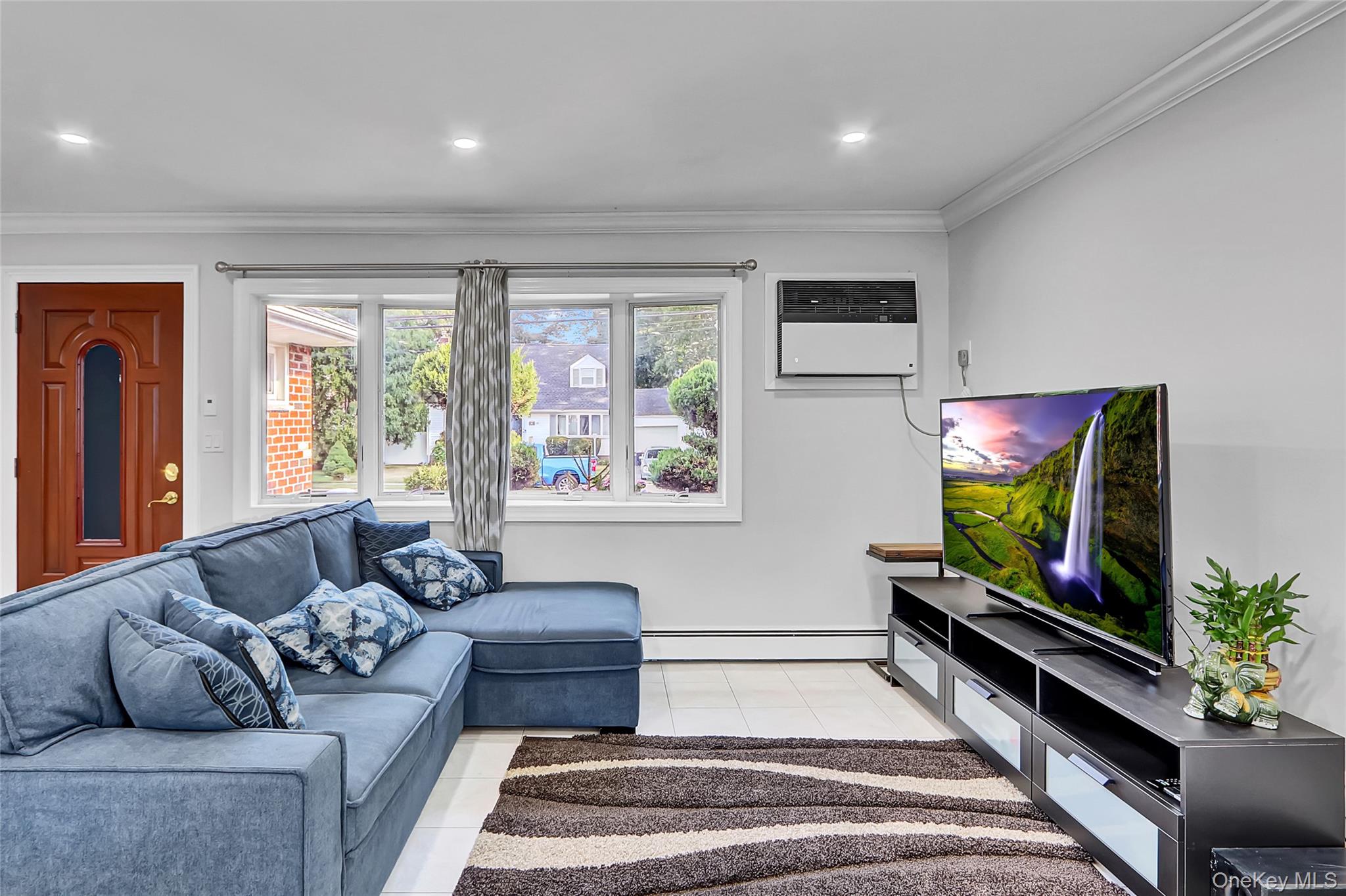 #8 photo, 176 N Elm Street, Massapequa , NY 11758