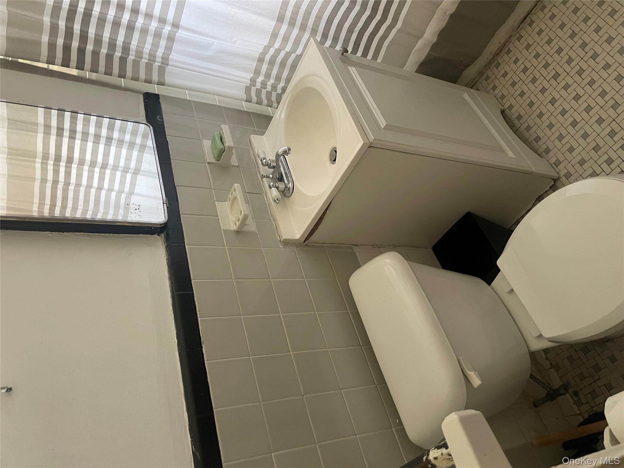 #10 photo, 5614 Netherland Avenue, Bronx , NY 10471