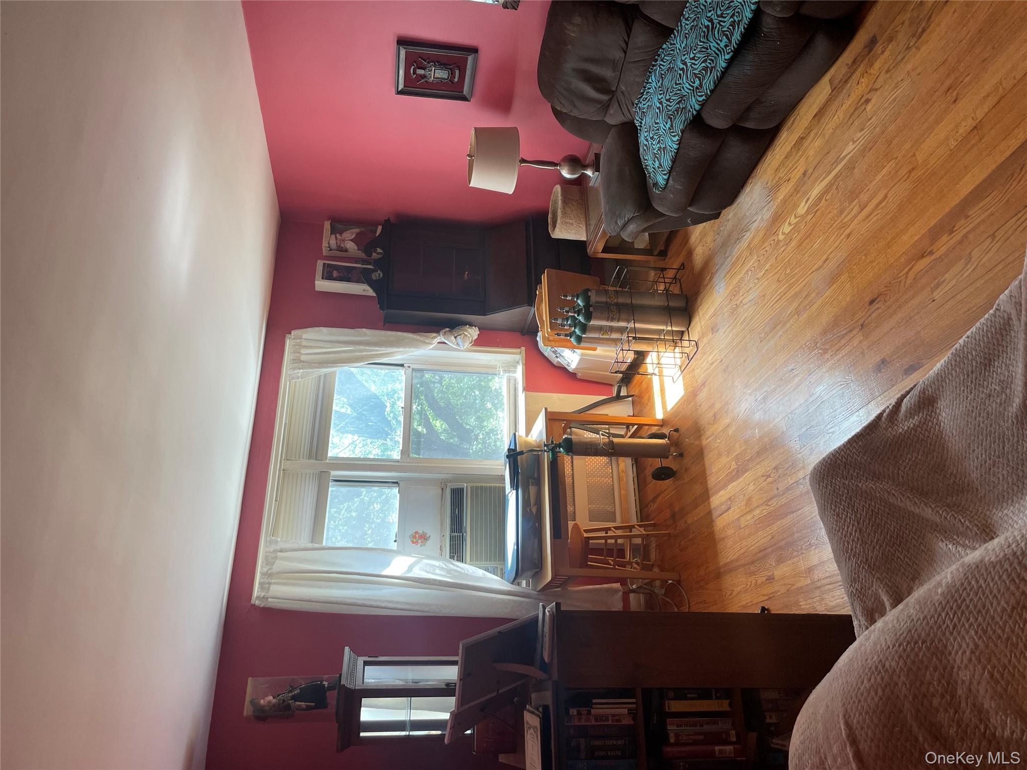 #6 photo, 5614 Netherland Avenue, Bronx , NY 10471