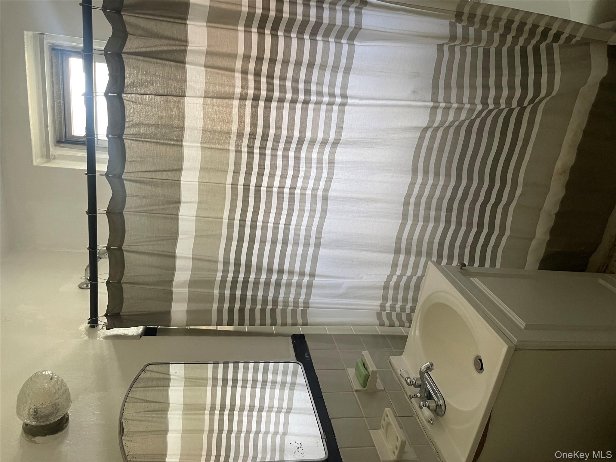 #9 photo, 5614 Netherland Avenue, Bronx , NY 10471