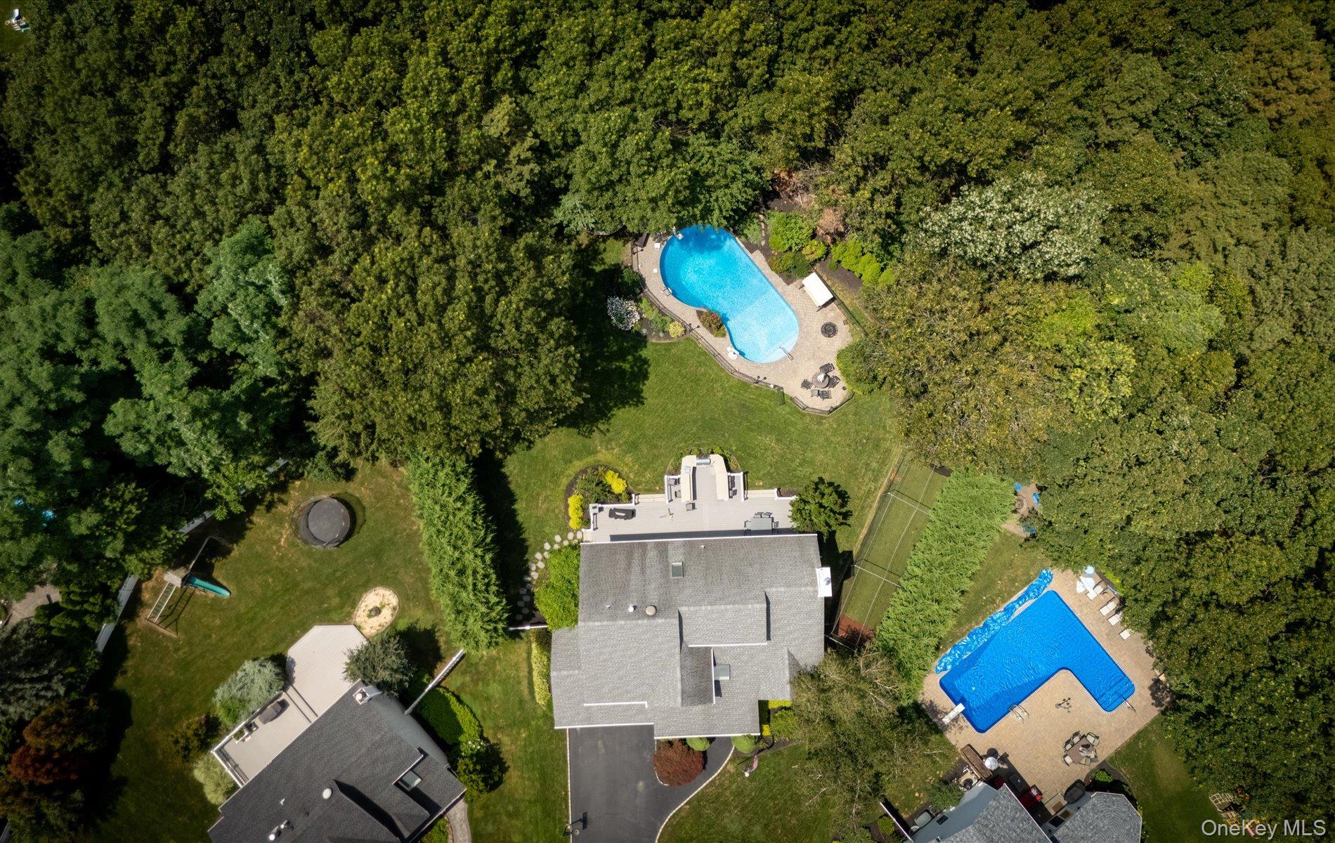 #1 photo, 5 Cameron Court, Commack , NY 11725