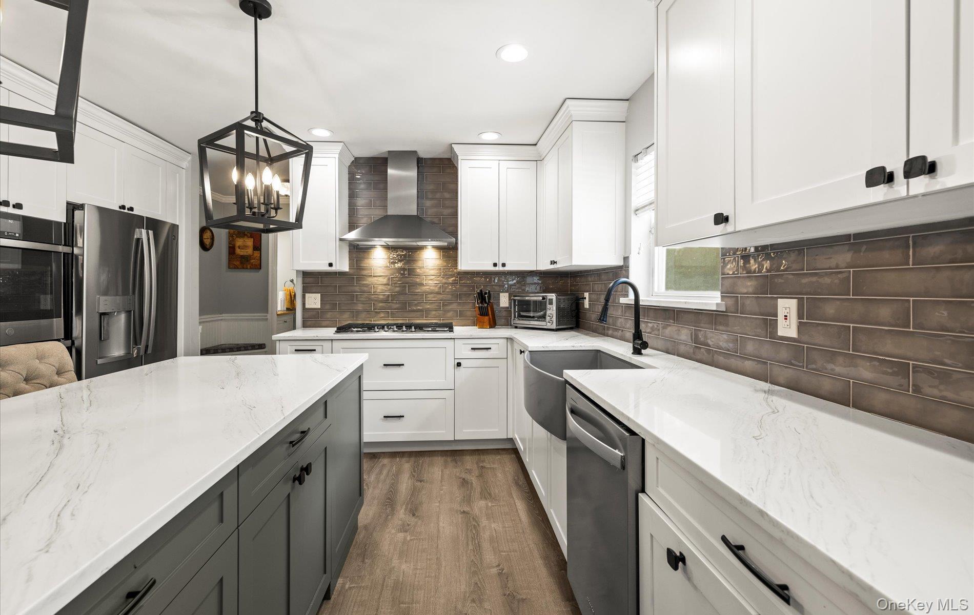 #14 photo, 5 Cameron Court, Commack , NY 11725