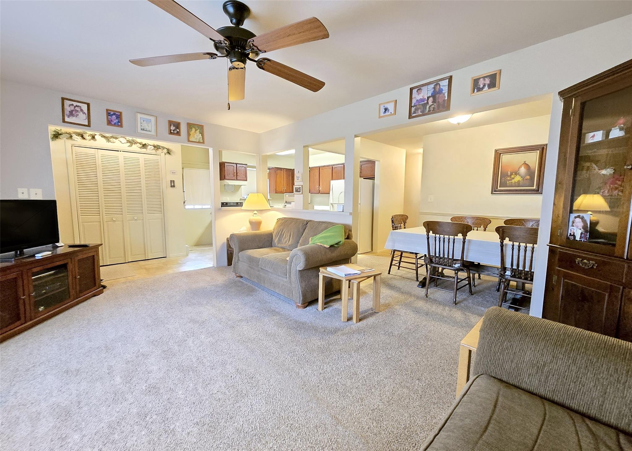 #4 photo, 204 Helen Street, Holbrook , NY 11741