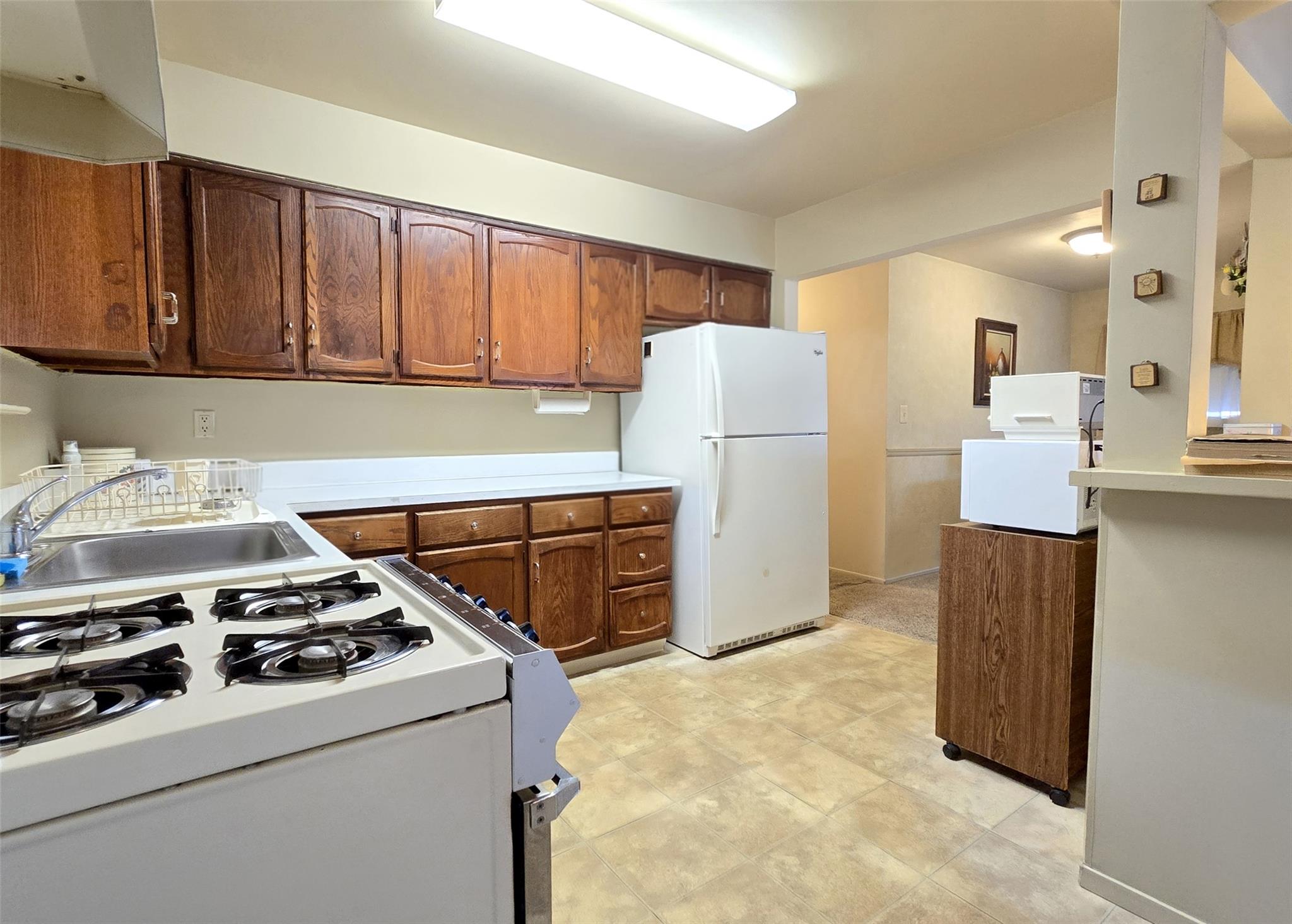 #8 photo, 204 Helen Street, Holbrook , NY 11741