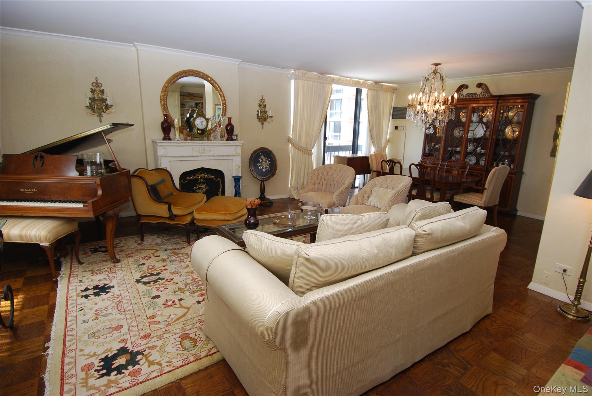 #8 photo, 27010 Grand Central Parkway, クイーンズ区 Floral Park , NY 11005