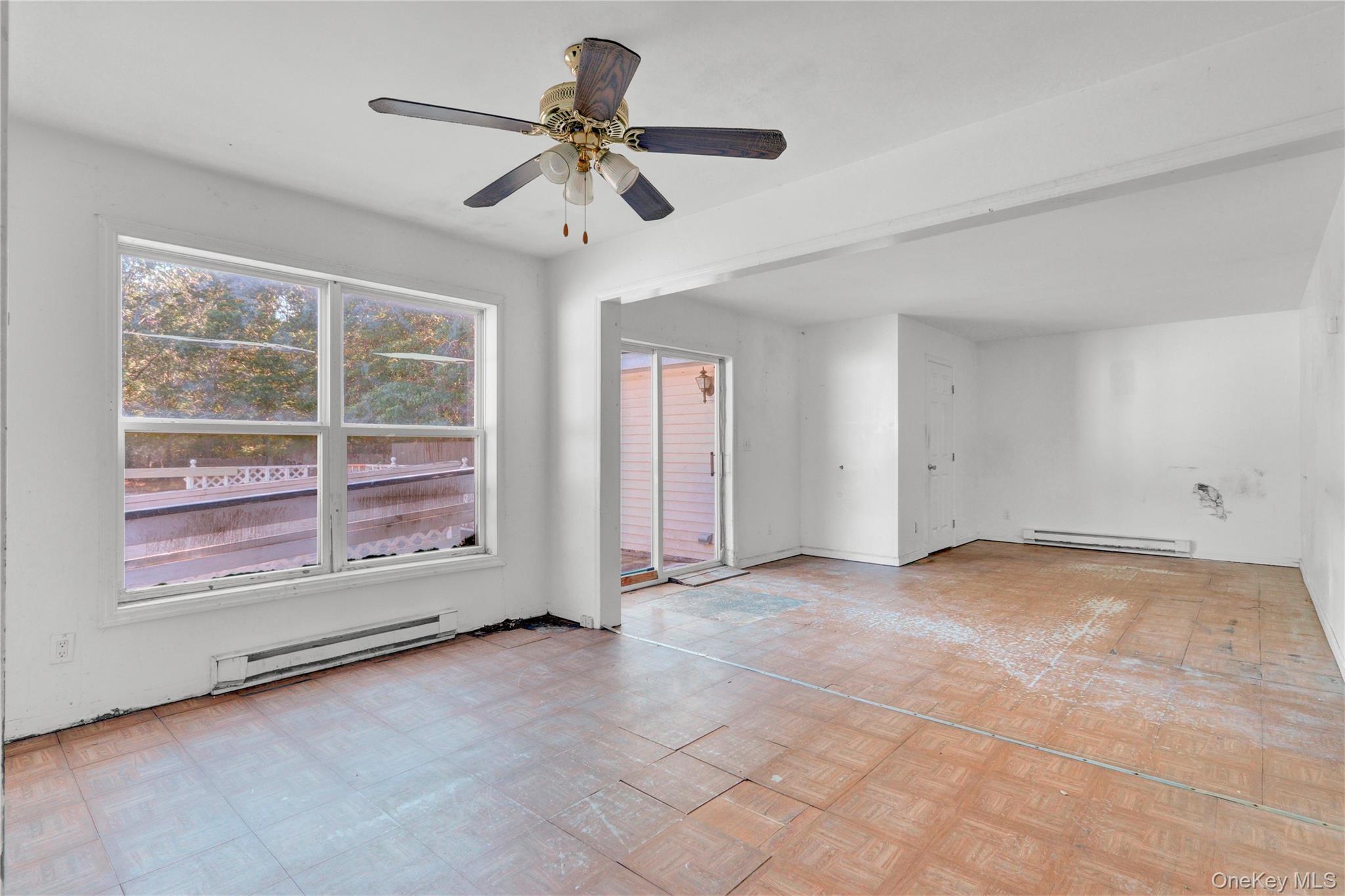 #16 photo, 436 N Magee Street, サフォーク郡 Southampton , NY 11968