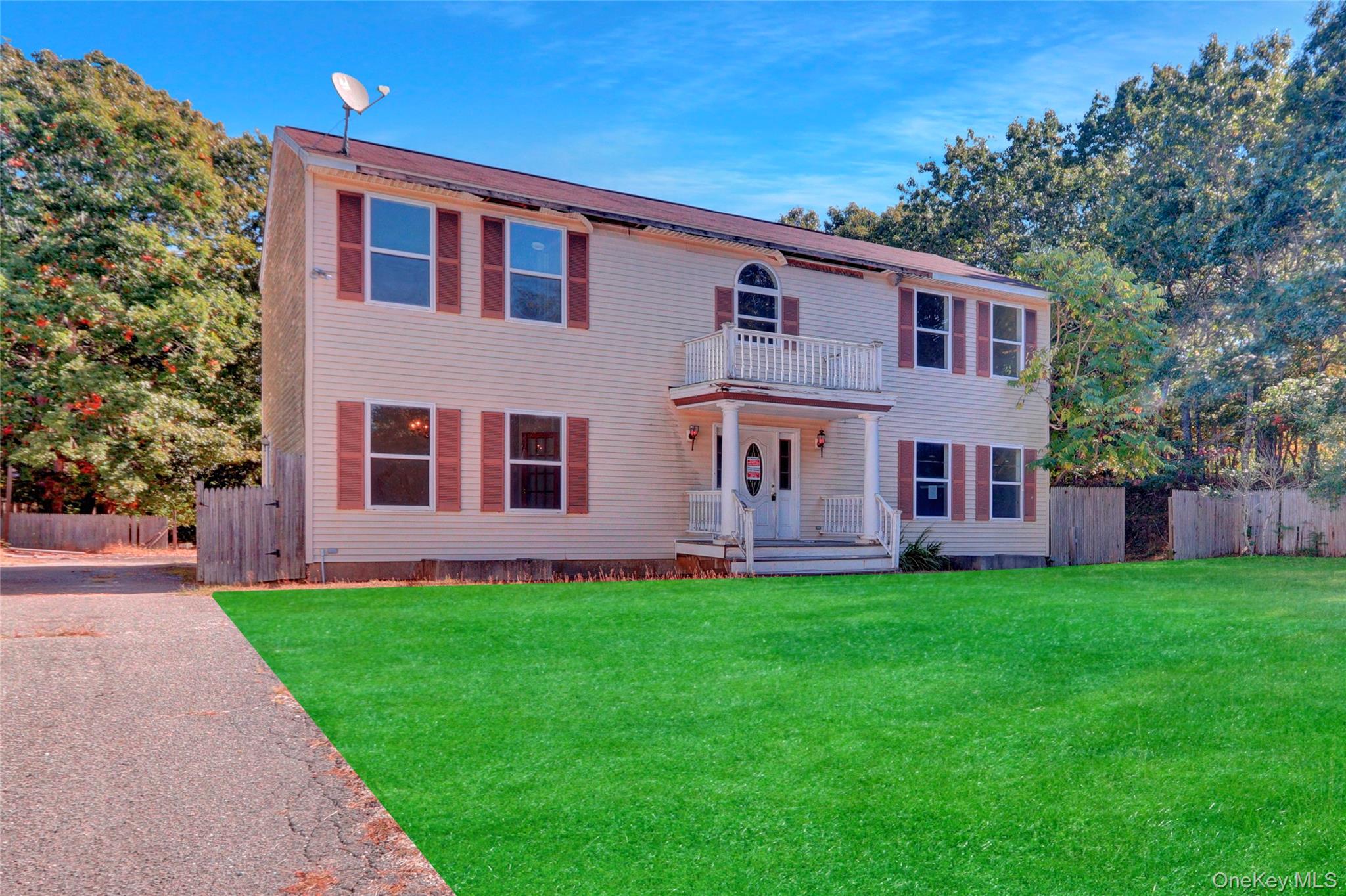 #3 photo, 436 N Magee Street, サフォーク郡 Southampton , NY 11968