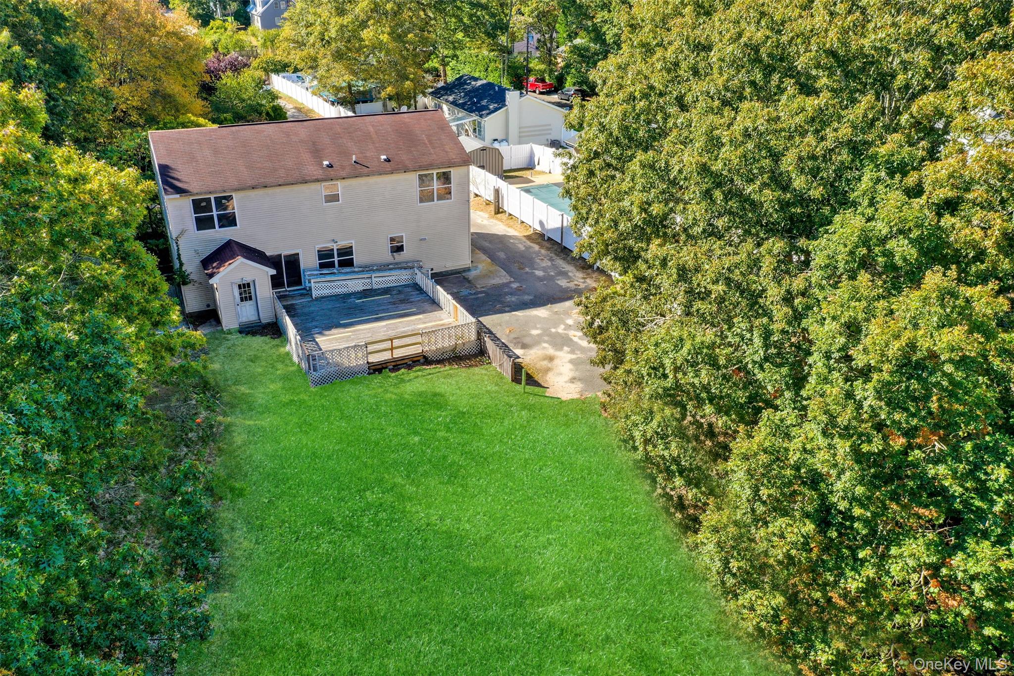 #5 photo, 436 N Magee Street, サフォーク郡 Southampton , NY 11968