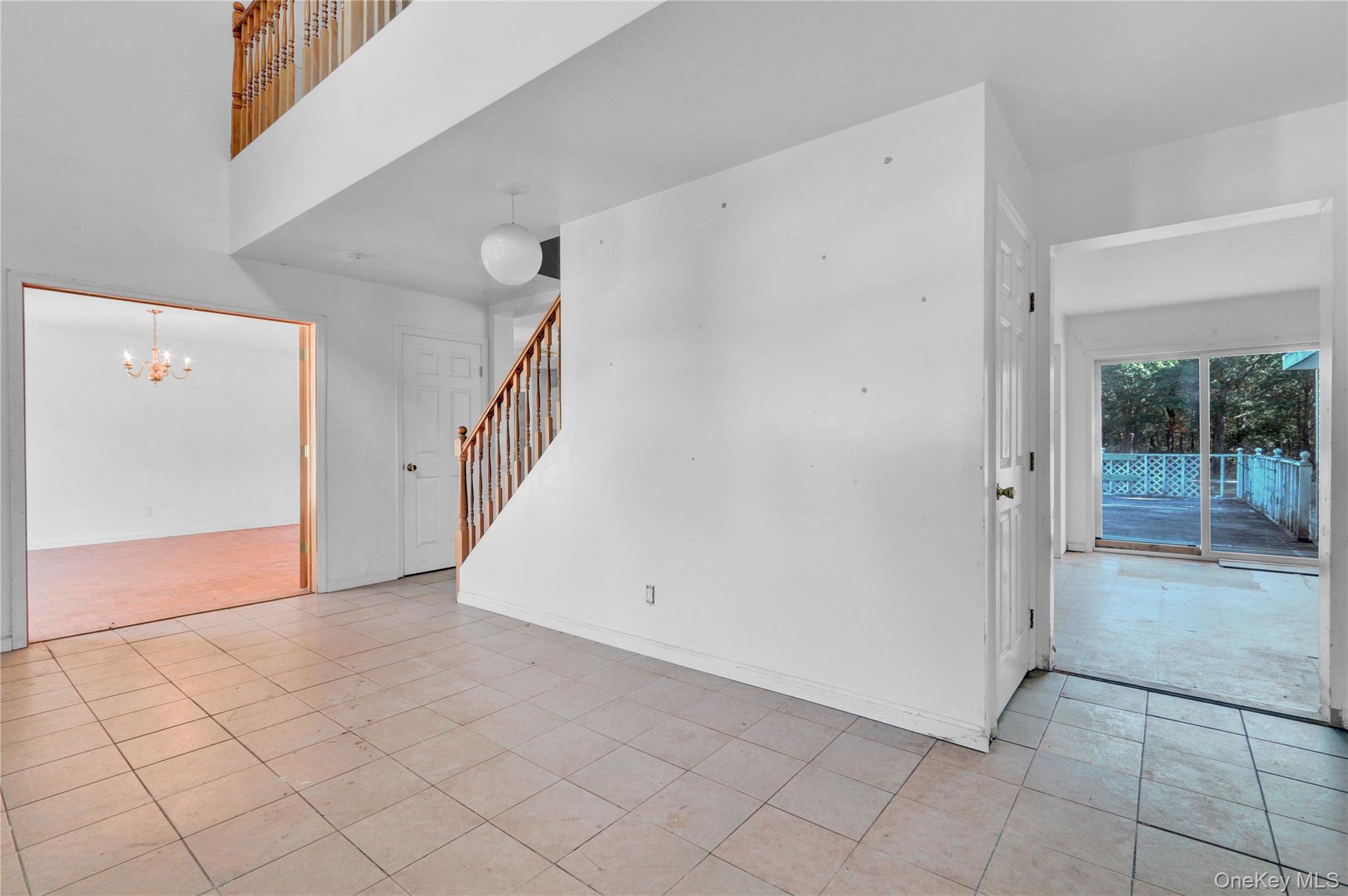 #8 photo, 436 N Magee Street, サフォーク郡 Southampton , NY 11968