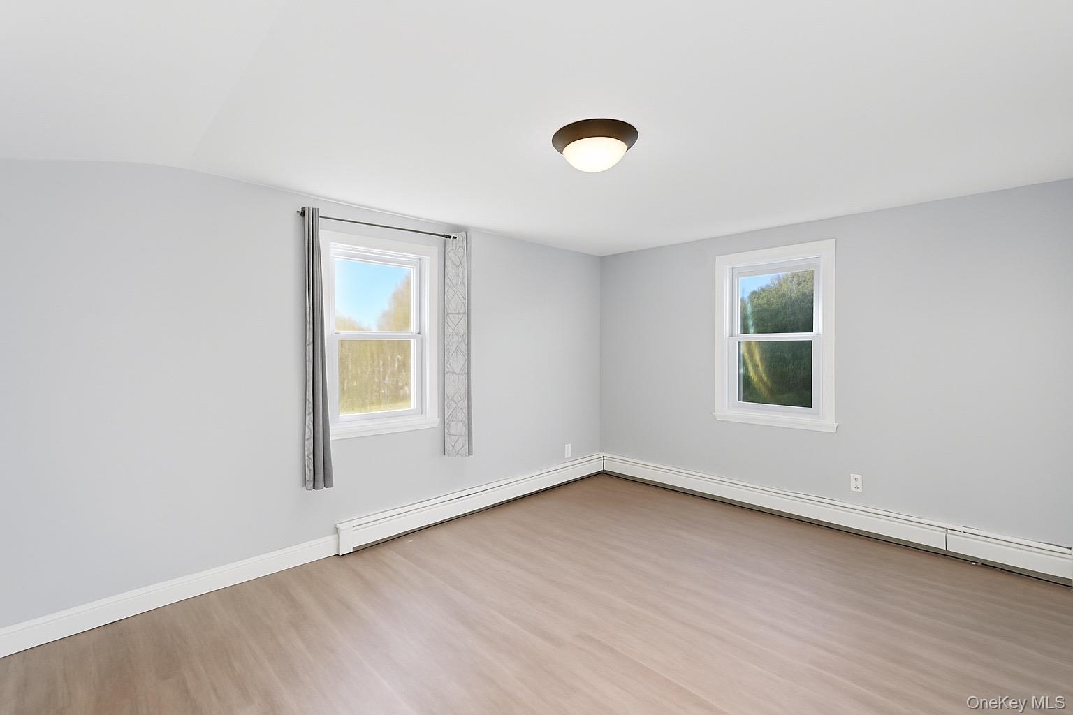 #7 photo, 40 White Street, サフォーク郡 Brentwood , NY 11717