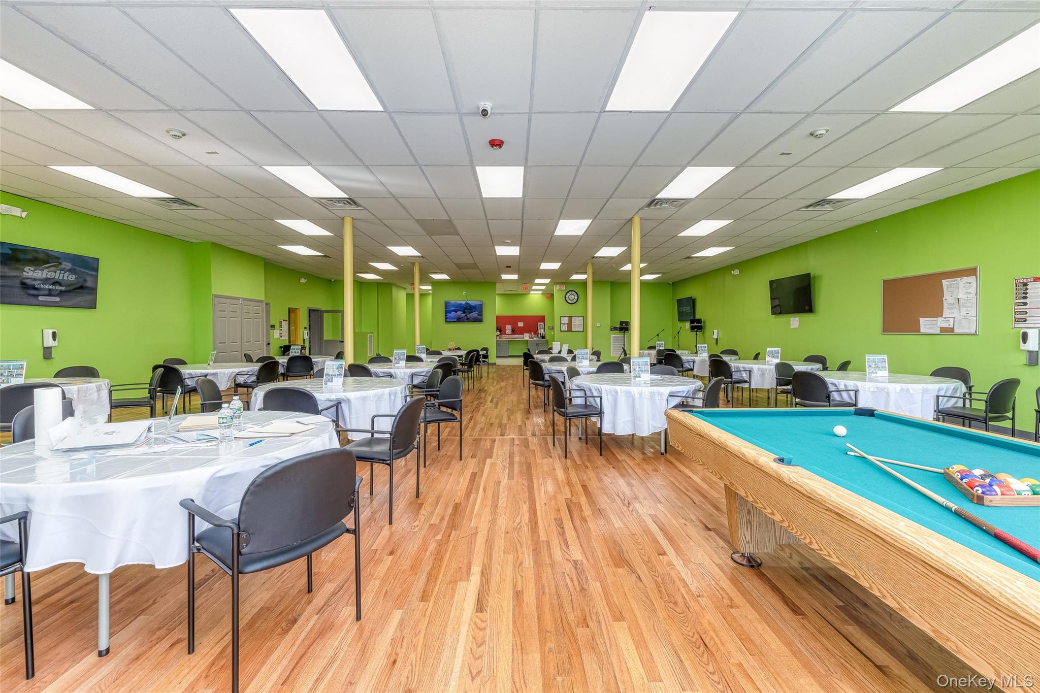 #2 photo, 27 Post Avenue, ナッソー郡 Westbury , NY 11590