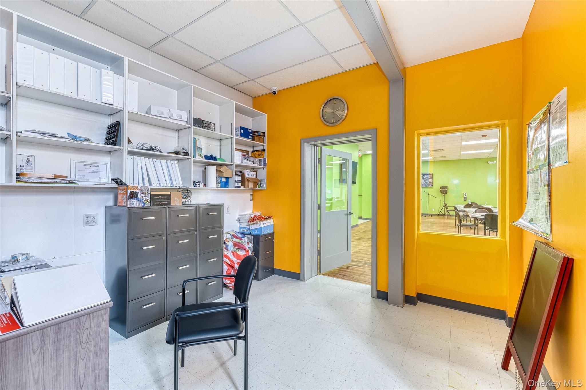 #8 photo, 27 Post Avenue, ナッソー郡 Westbury , NY 11590