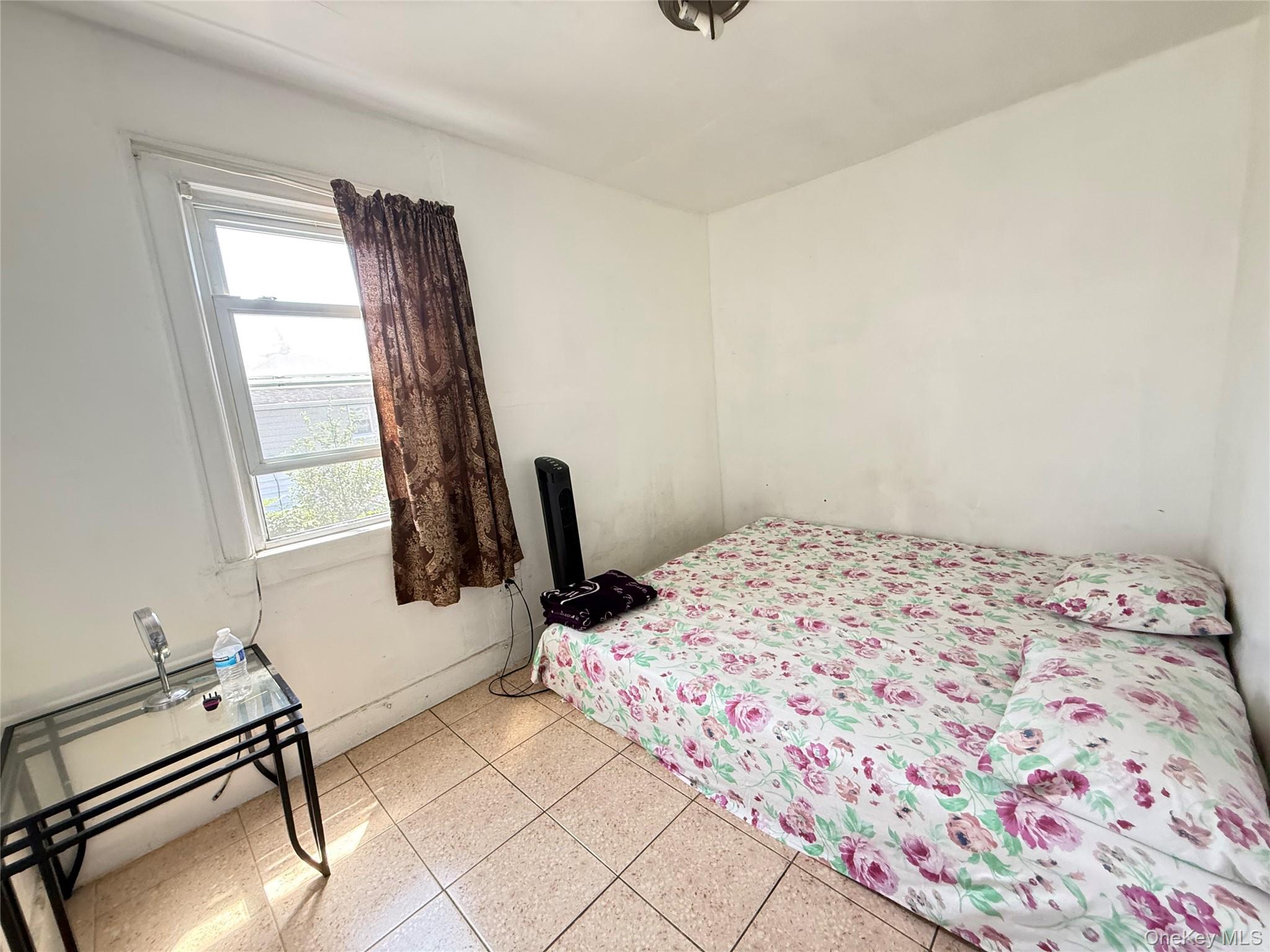 #14 photo, 122-18 111 Avenue, South Ozone Park , NY 11420