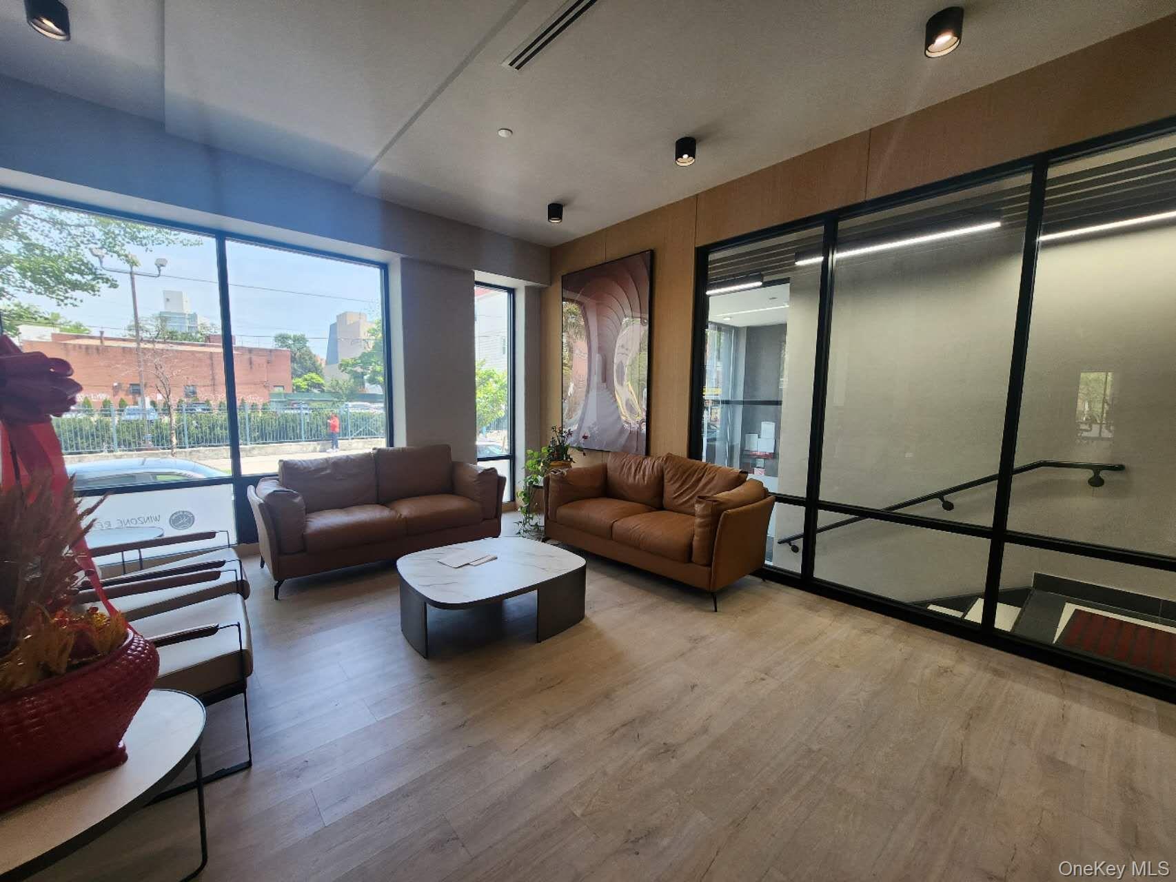 #2 photo, 42-08 Bowne Street, クイーンズ区 Flushing , NY 11355