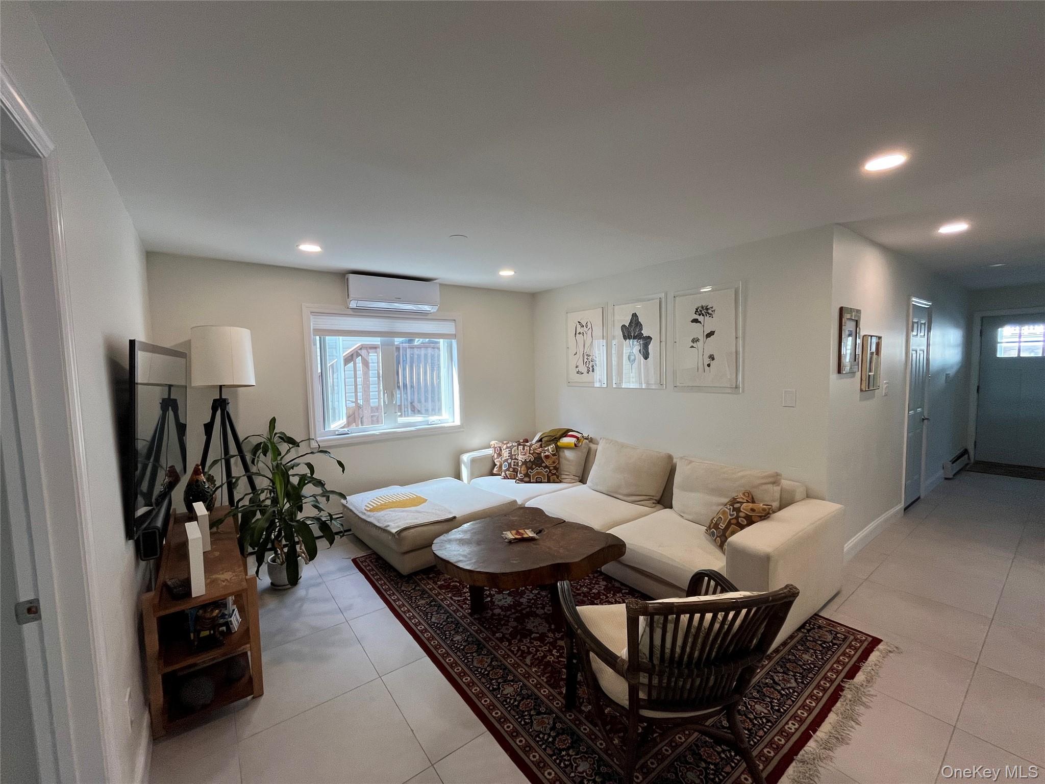 #7 photo, 86 Connecticut Avenue, Long Beach , NY 11561